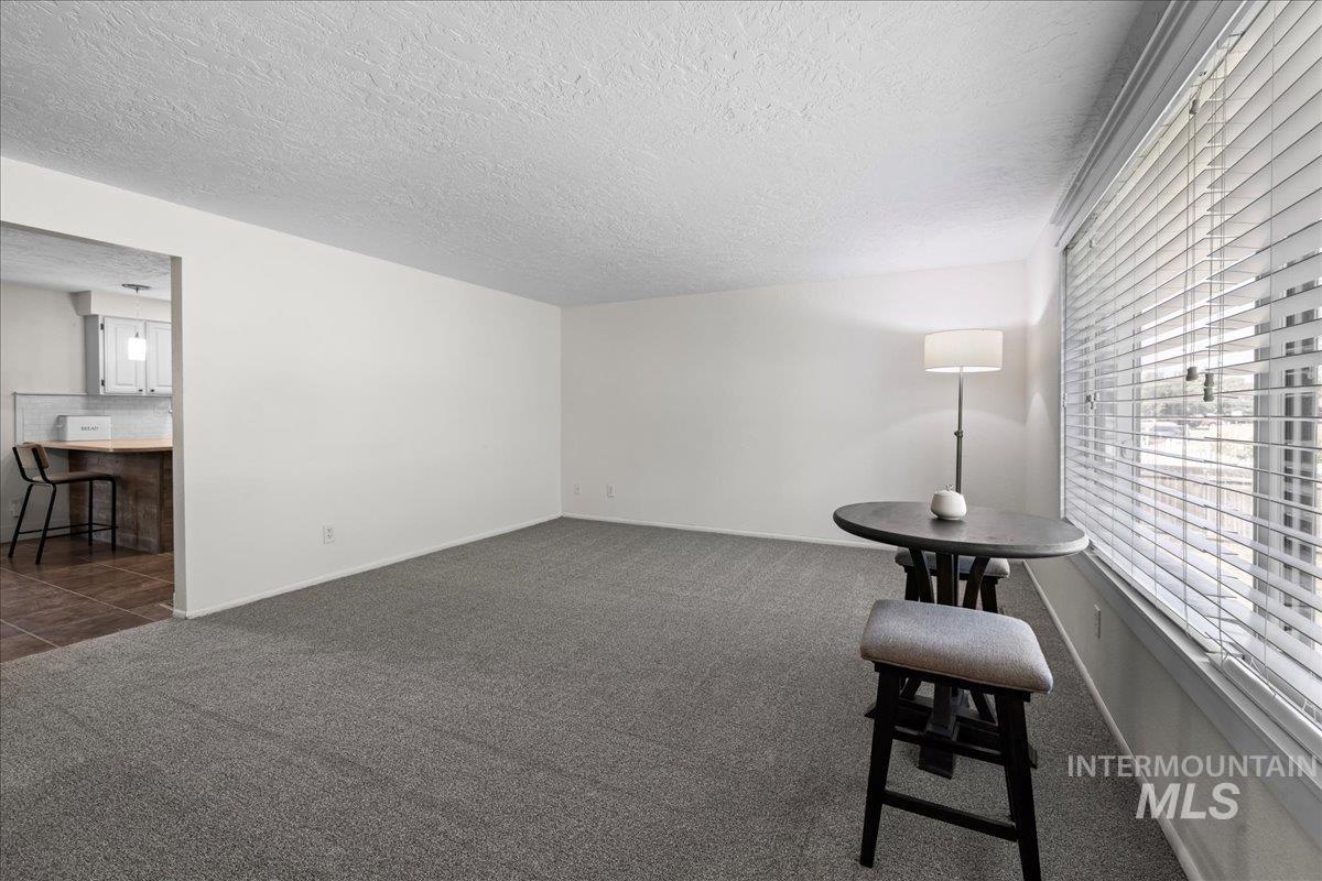 5401 S Latigo Property Photo 7