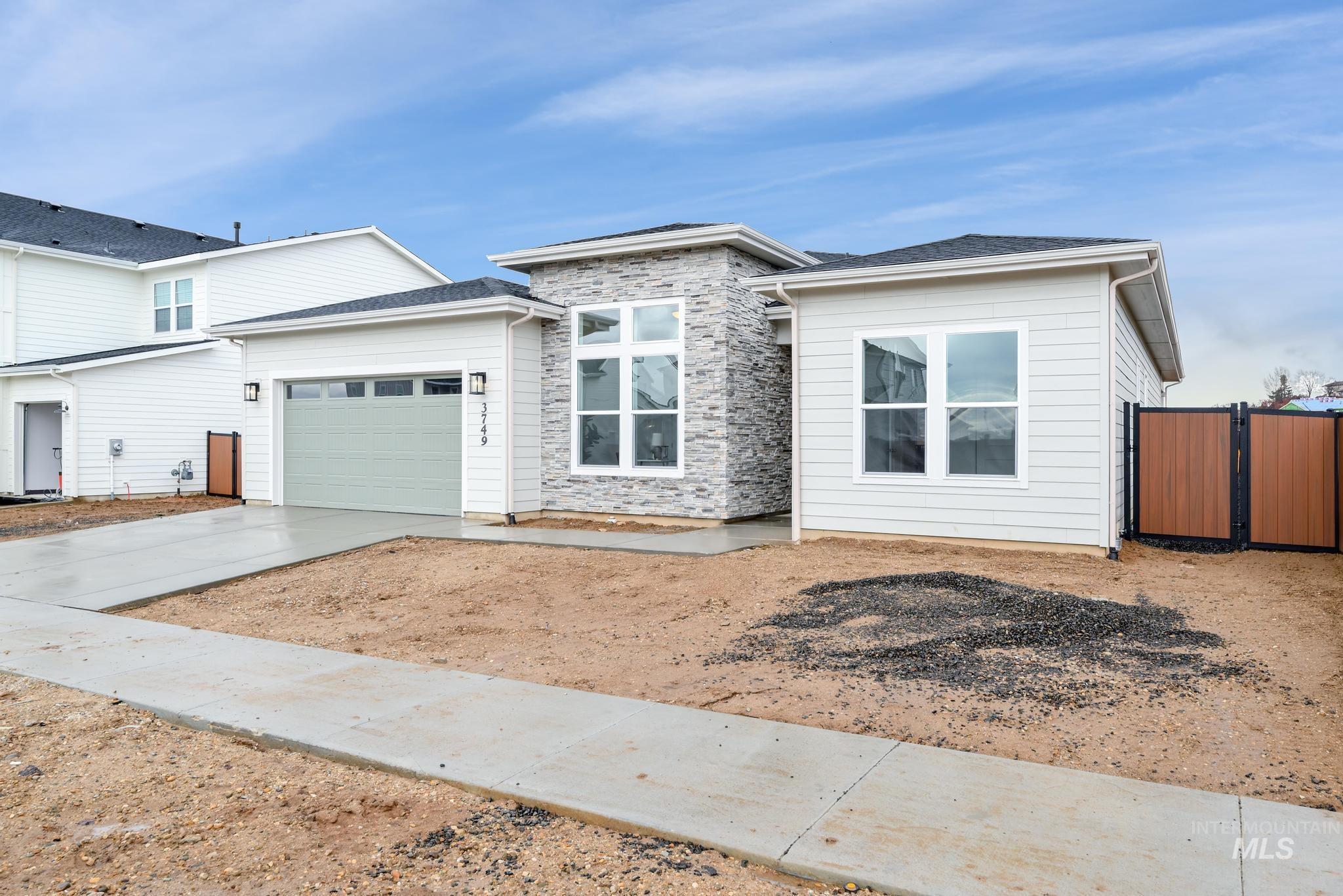 3749 N San Carlos Way Property Photo 2