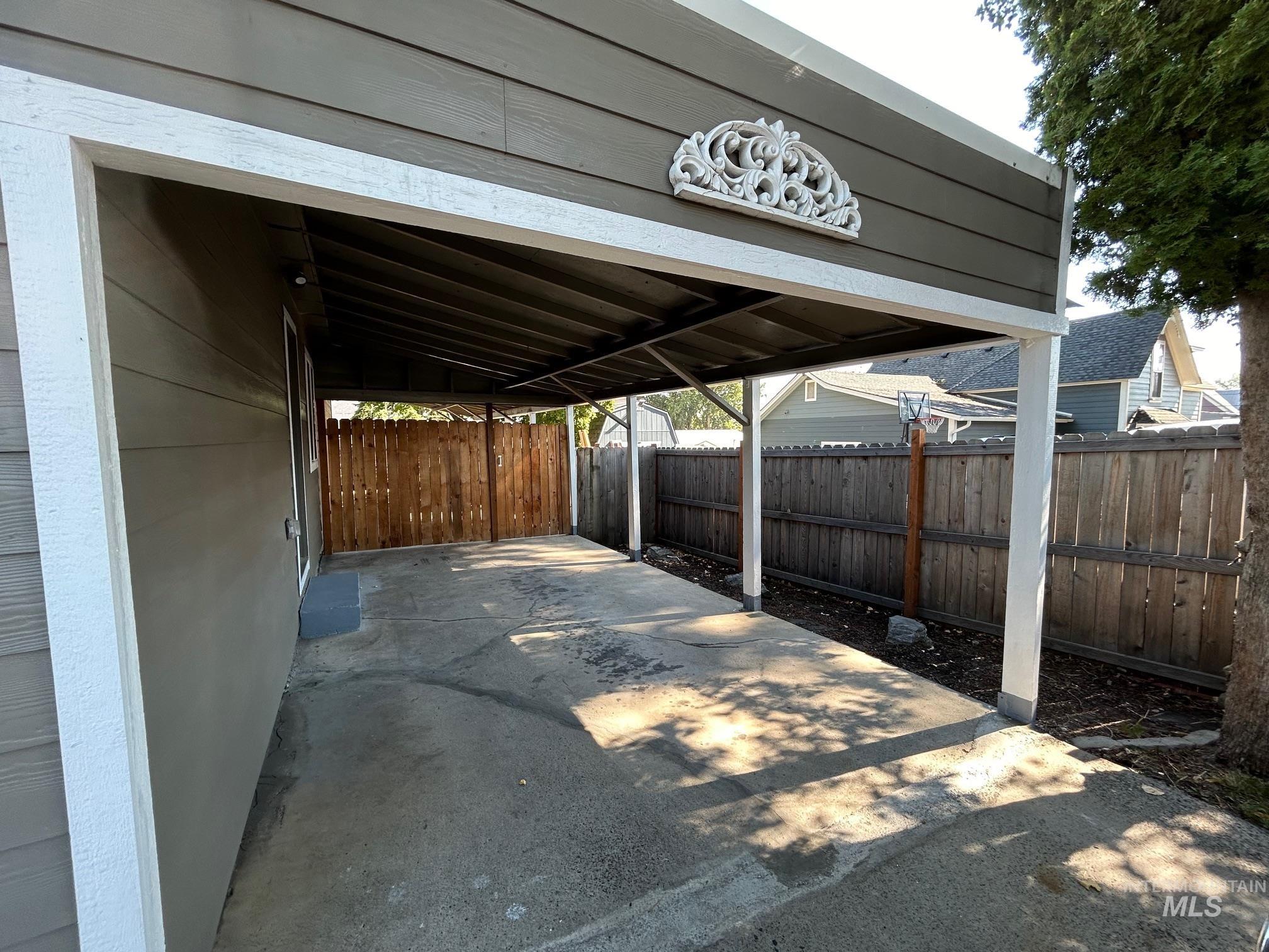 209 W North 3rd Street Property Photo 6