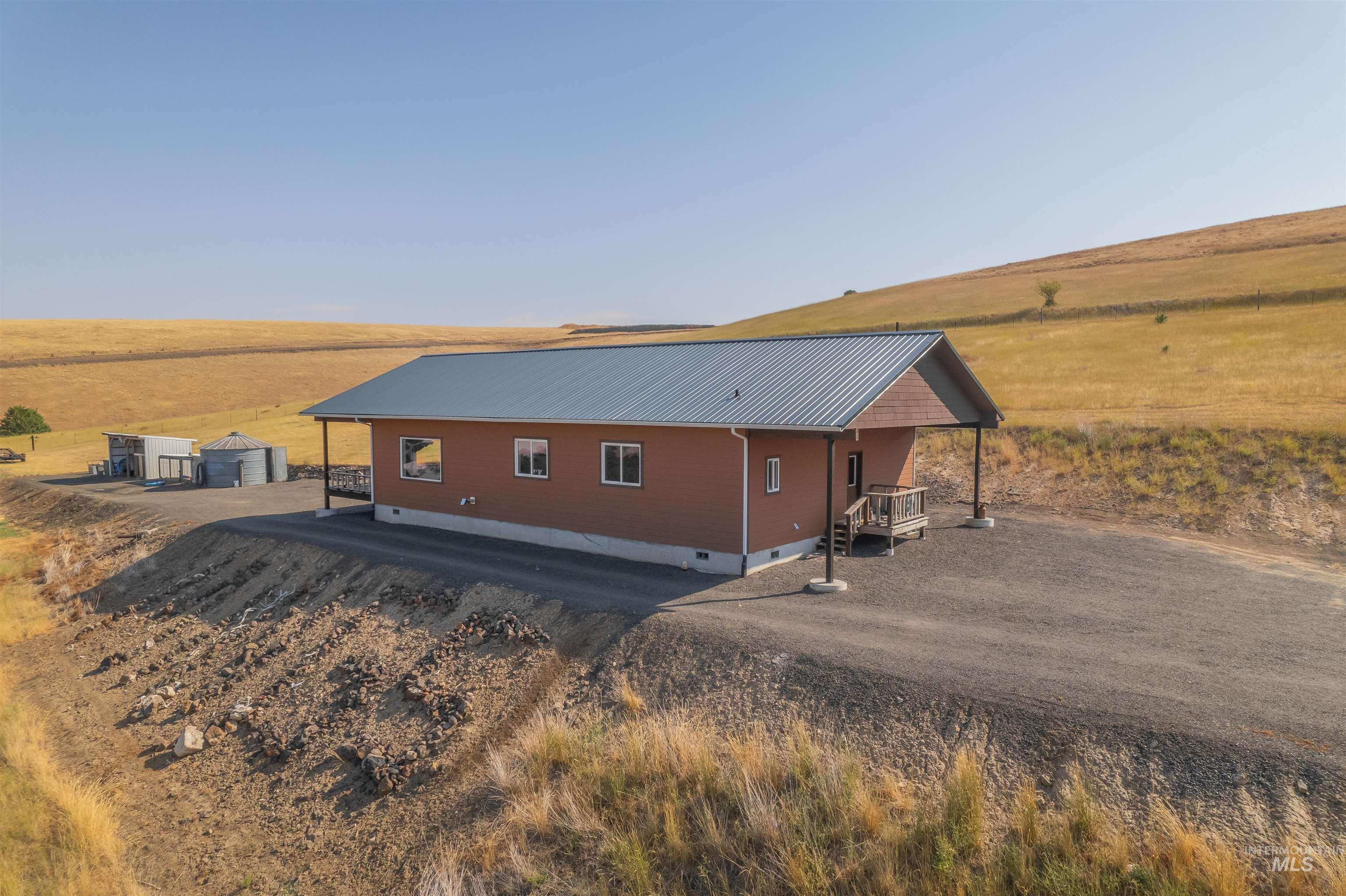 663 Linville Gulch Rd Property Photo