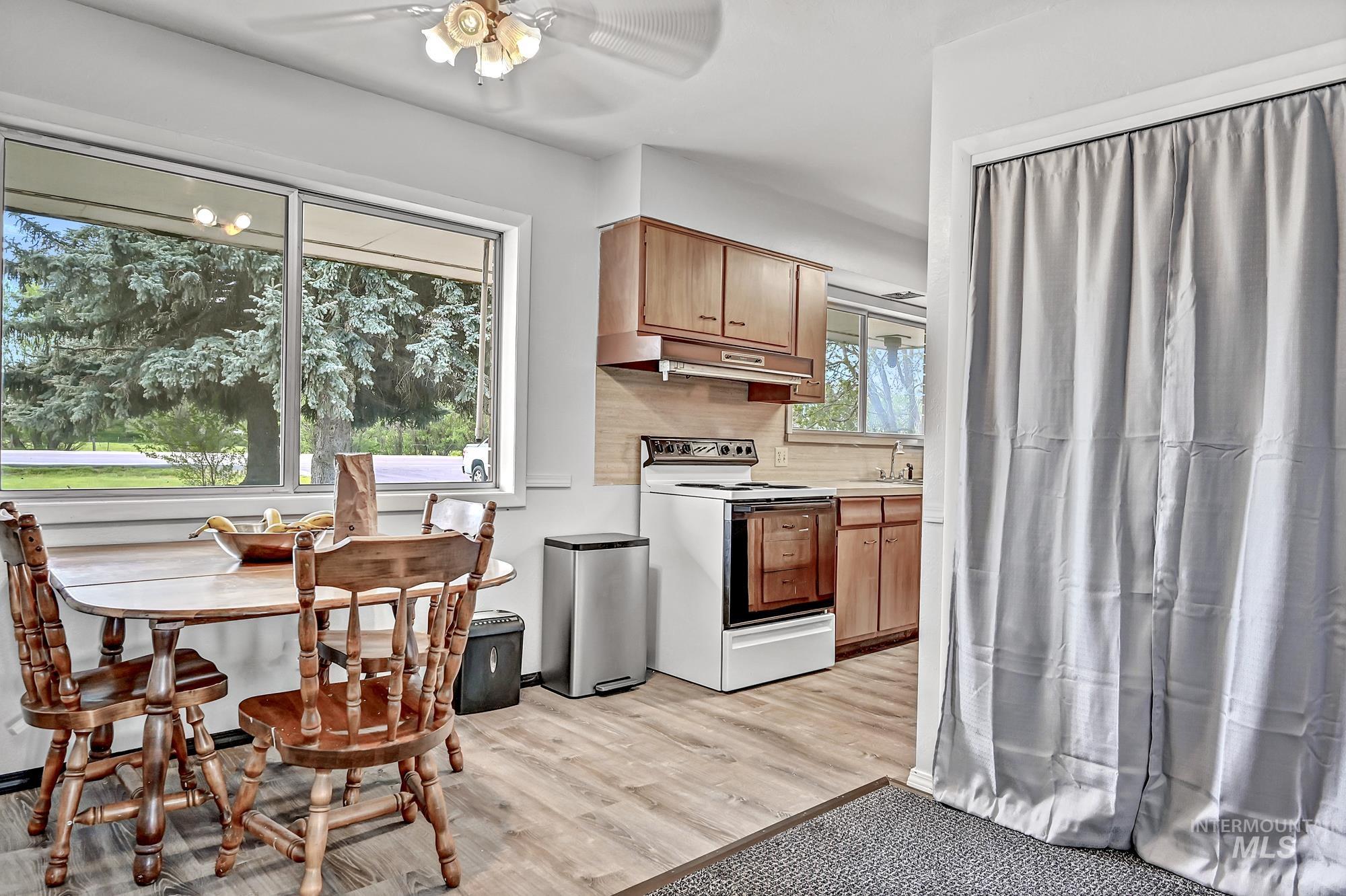 6880 W State St. Property Photo 11