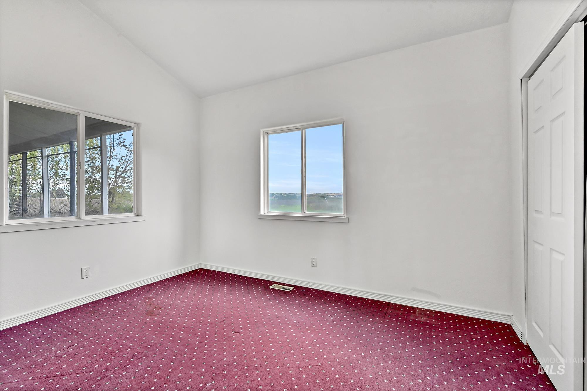 6880 W State St. Property Photo 16