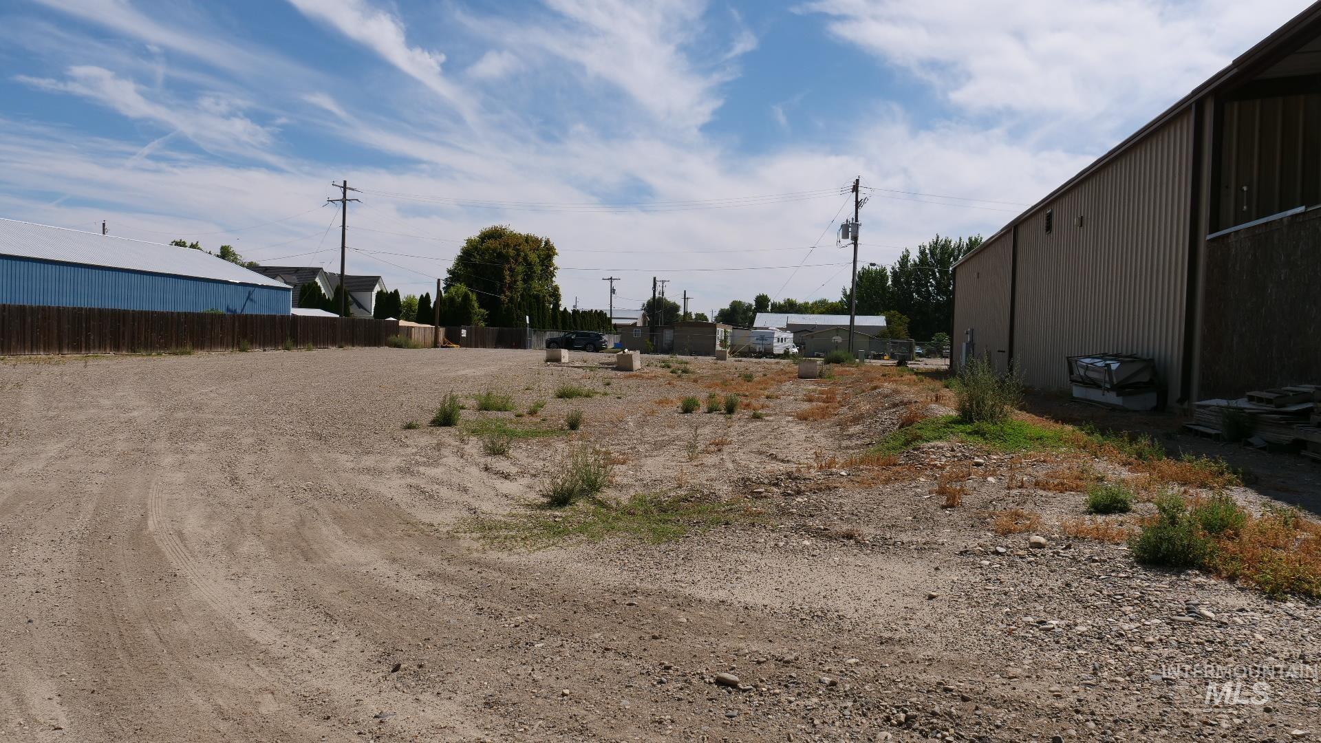 418 Industrial Way Property Photo 2