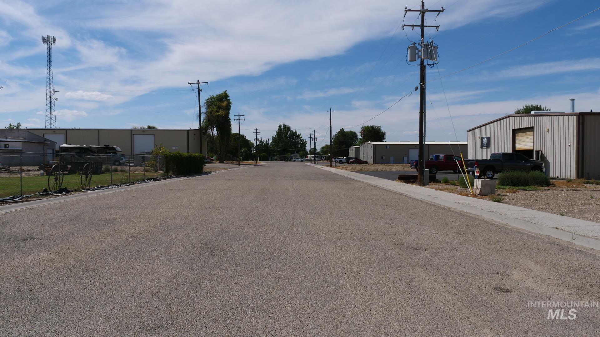 418 Industrial Way Property Photo 7