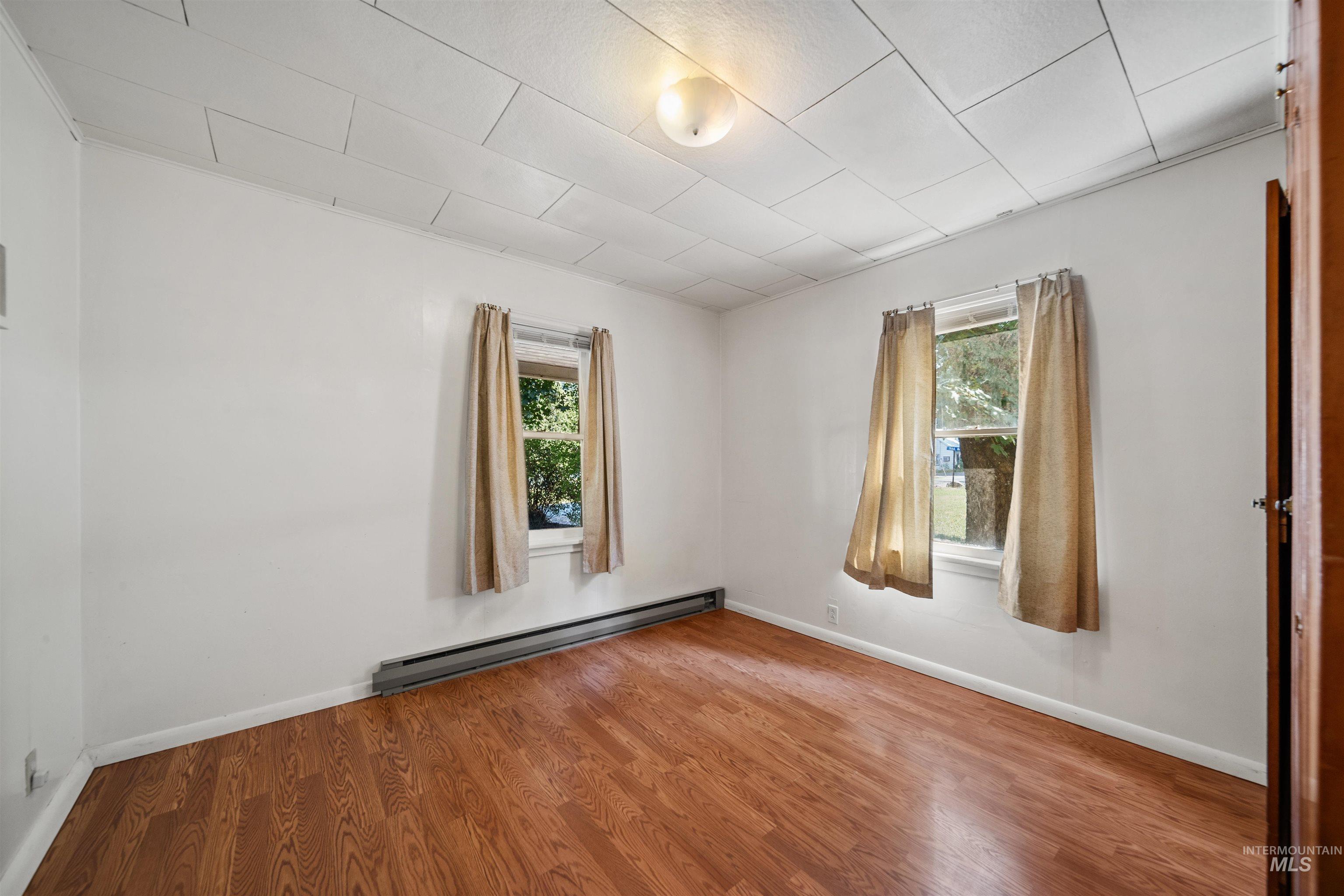 235 115th St Property Photo 15