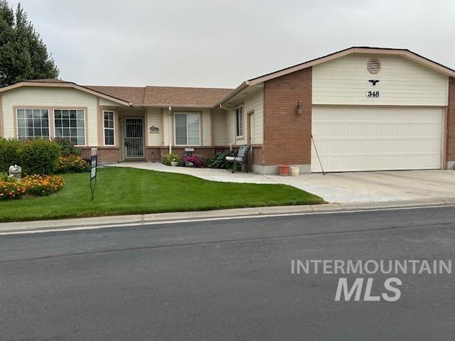 1100 Burnett Drive Property Photo 1
