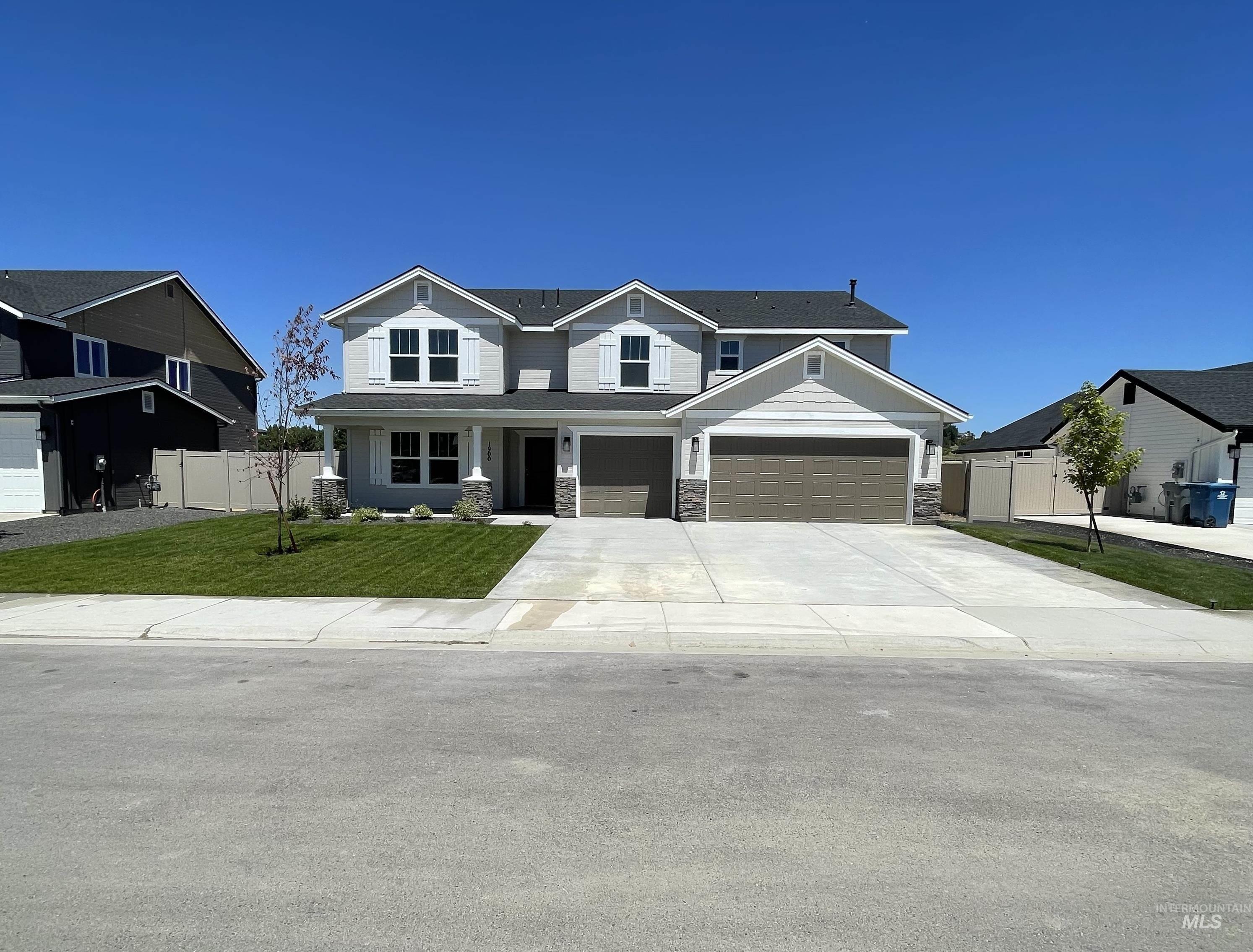 1900 Carlow St Property Photo 1