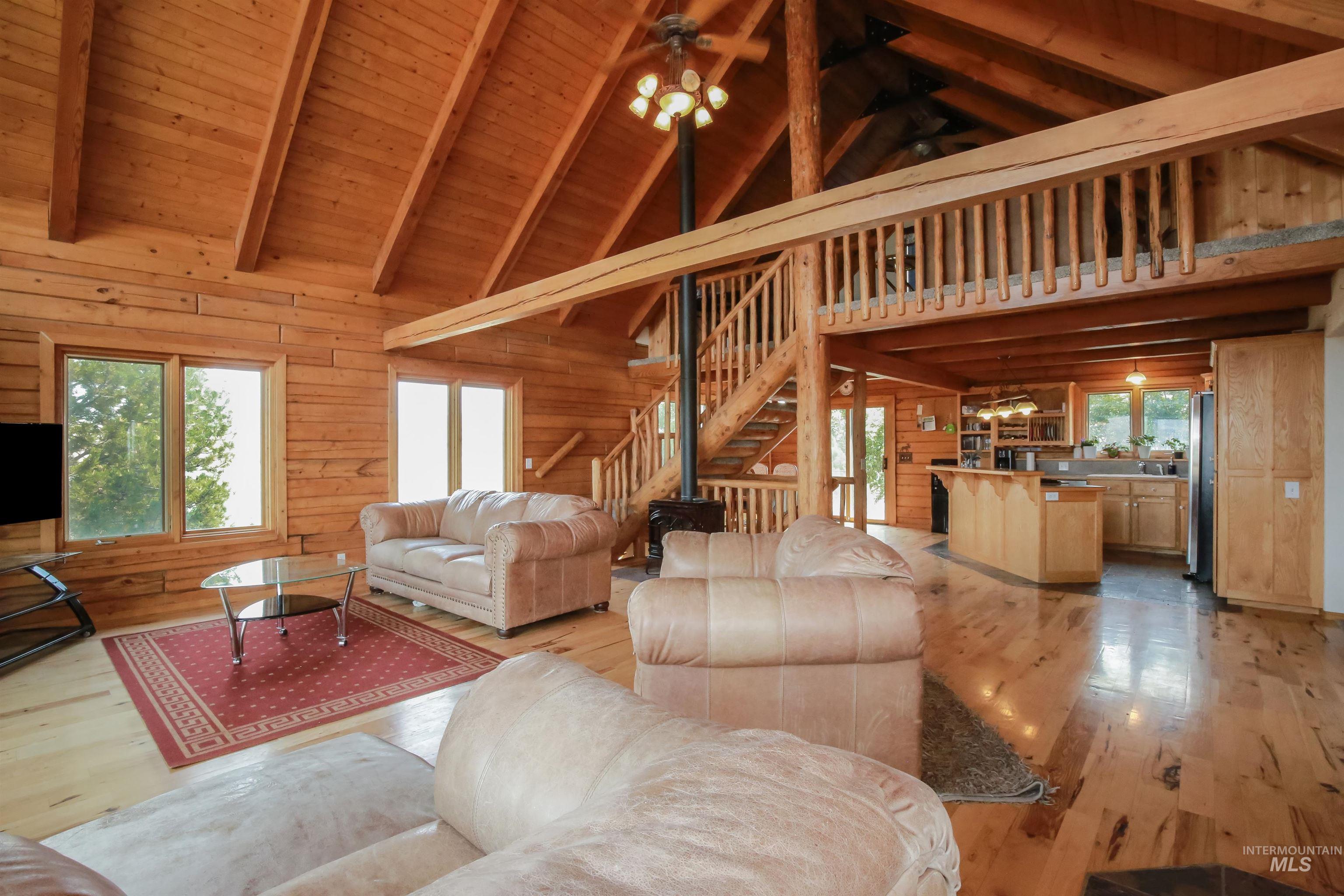 1642 Barlow Road Property Photo 3
