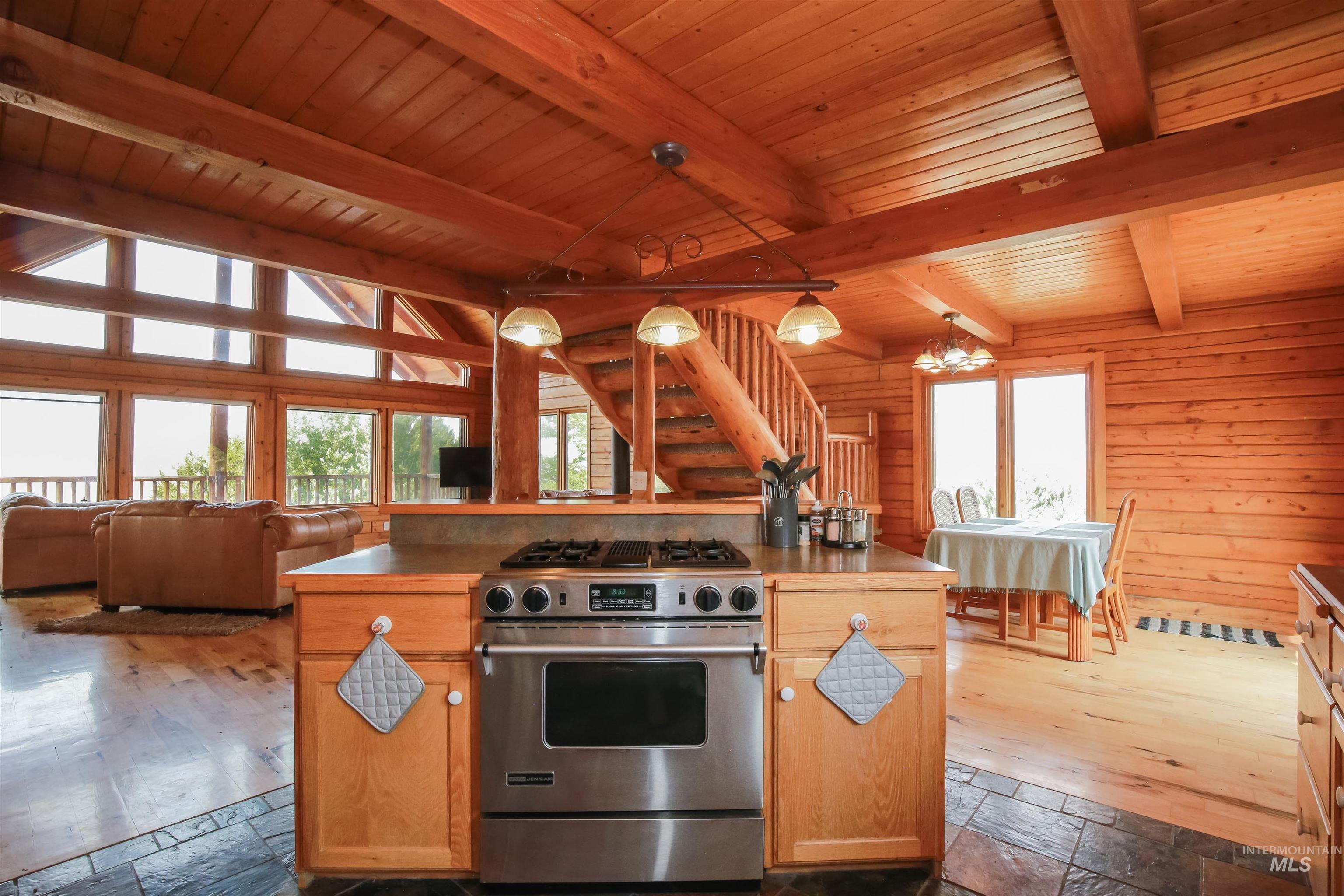 1642 Barlow Road Property Photo 16