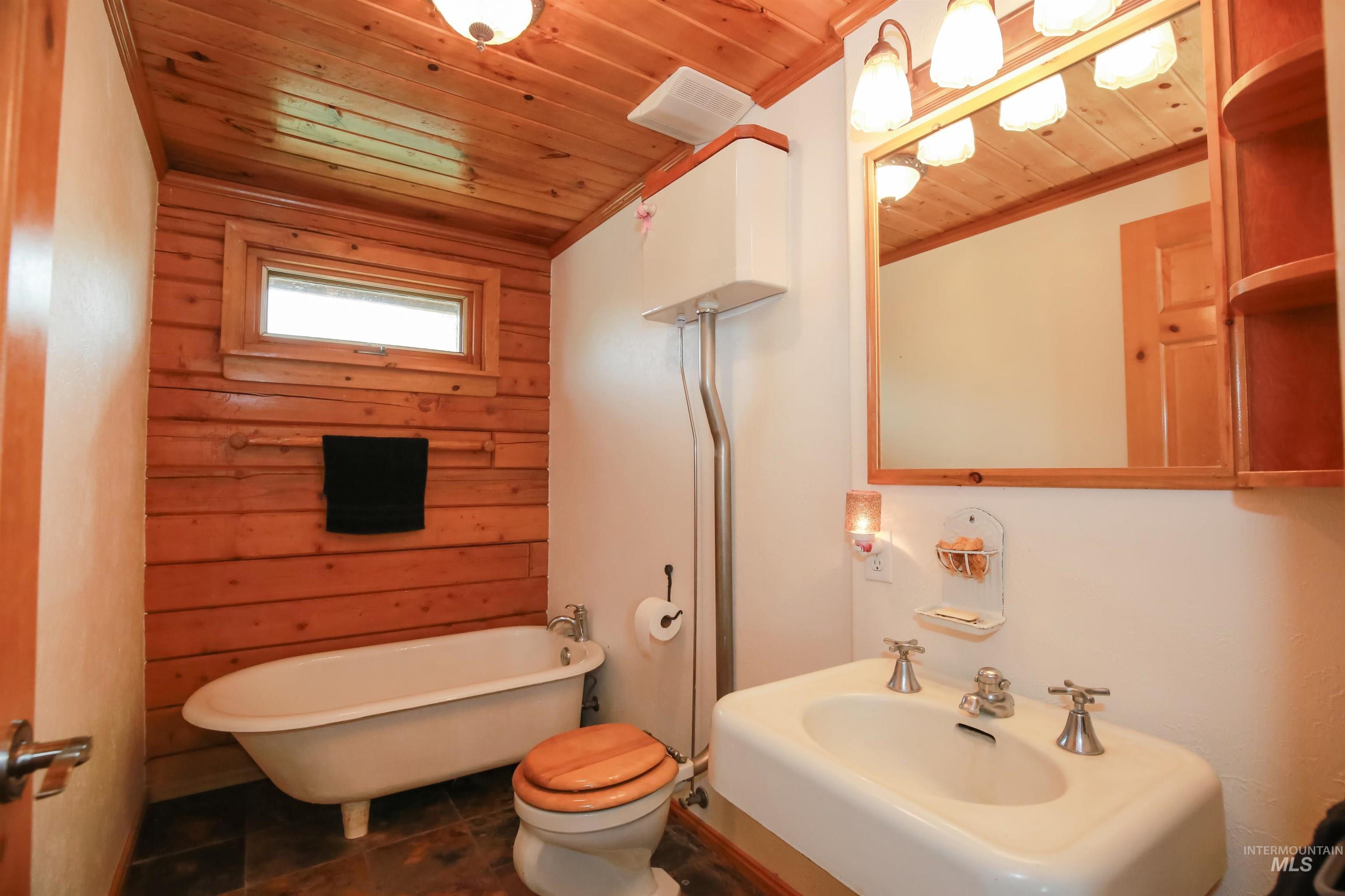 1642 Barlow Road Property Photo 19