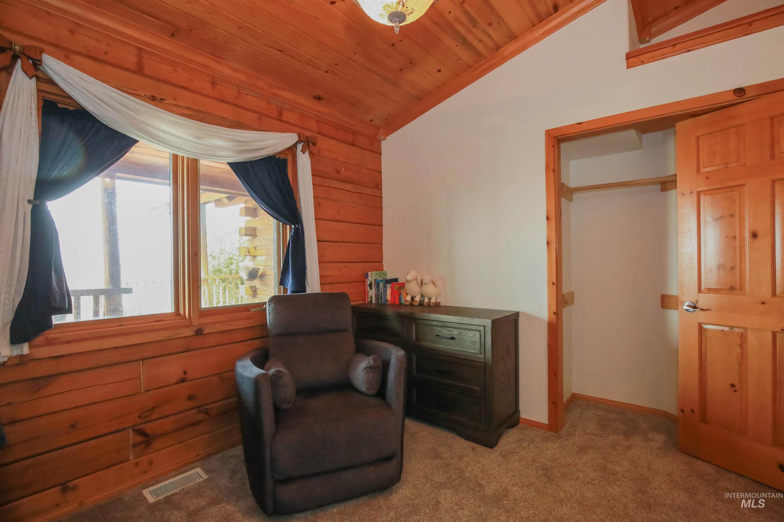 1642 Barlow Road Property Photo 21