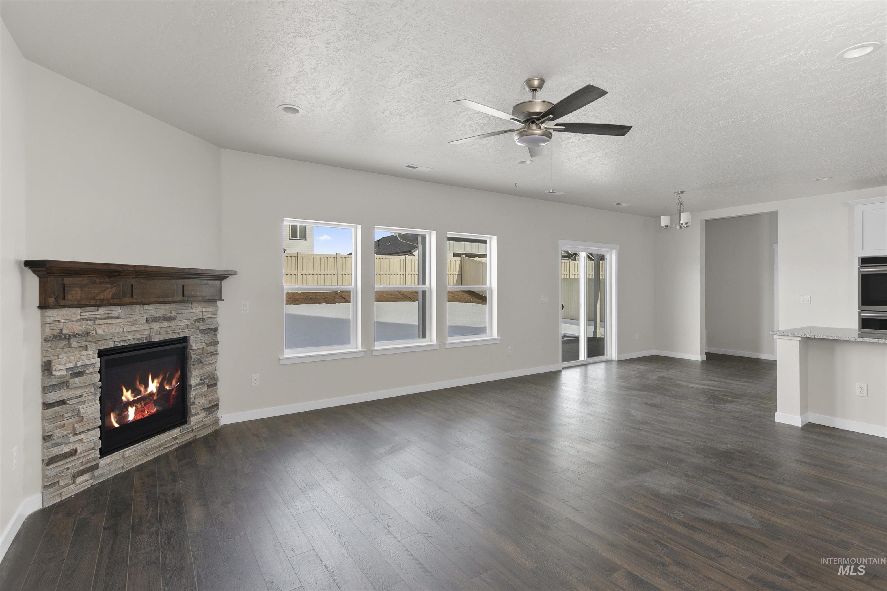 10122 W Napier Dr Property Photo 5