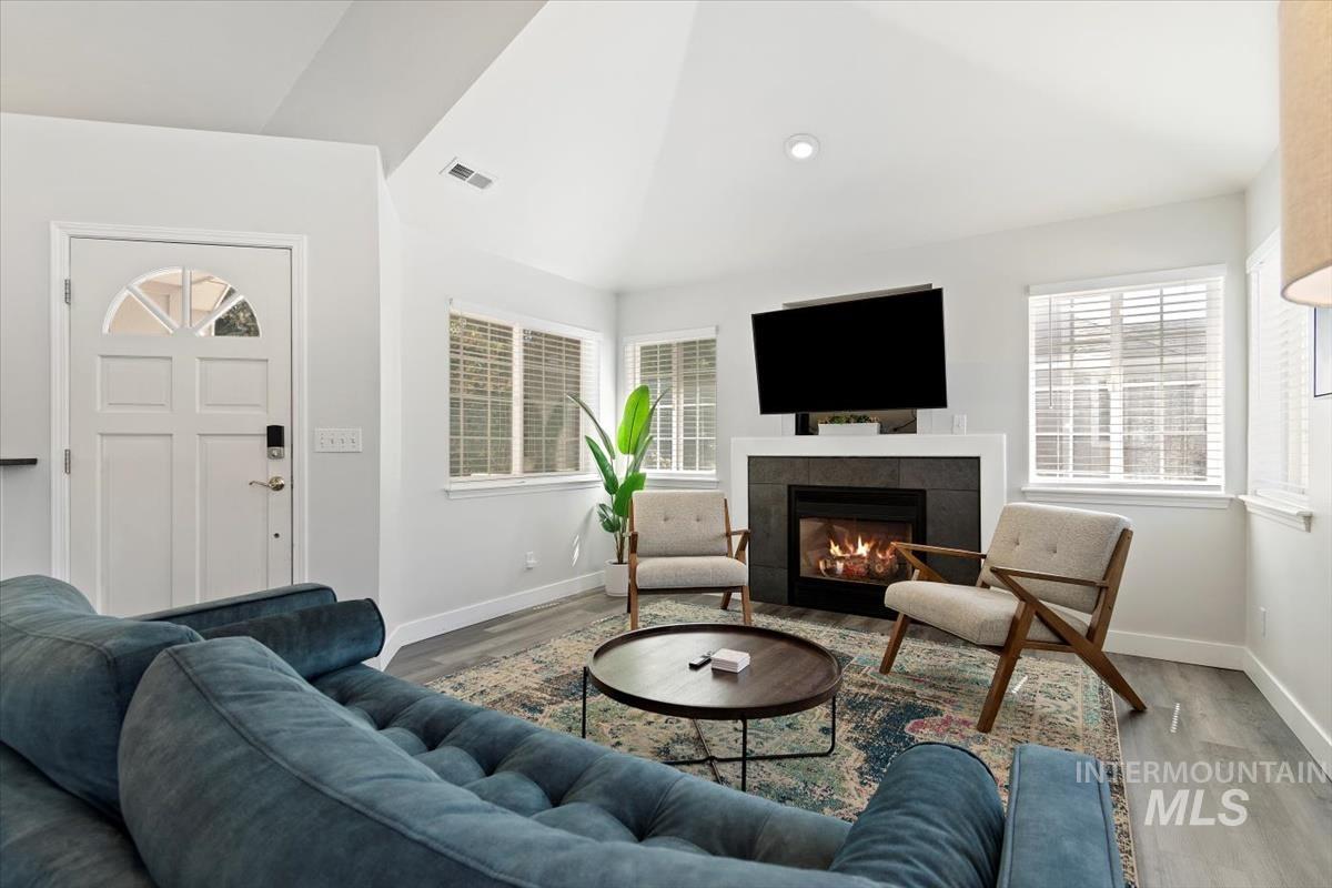 5134 S Surprise Way Property Photo