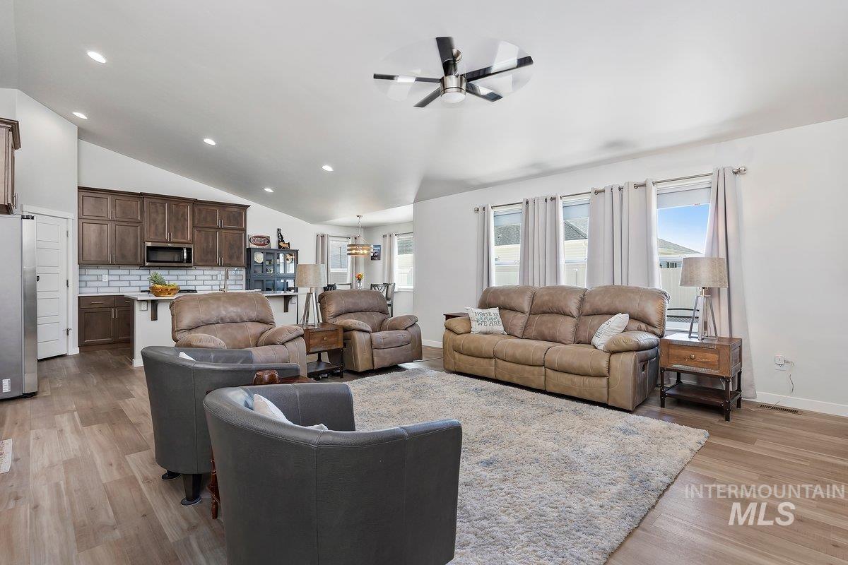 2342 Great Basin Way Property Photo 9