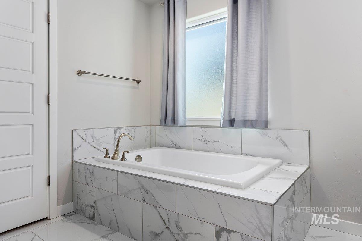 2342 Great Basin Way Property Photo 25