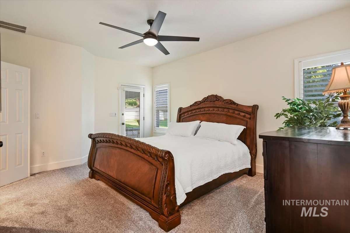 1245 W Hempstead Dr Property Photo 26