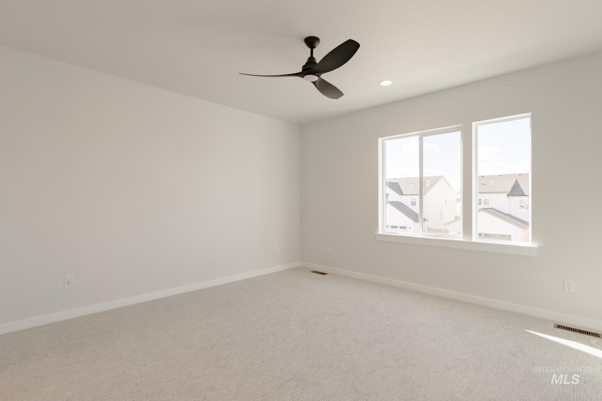 6922 S Cheyenne Ave Property Photo 11