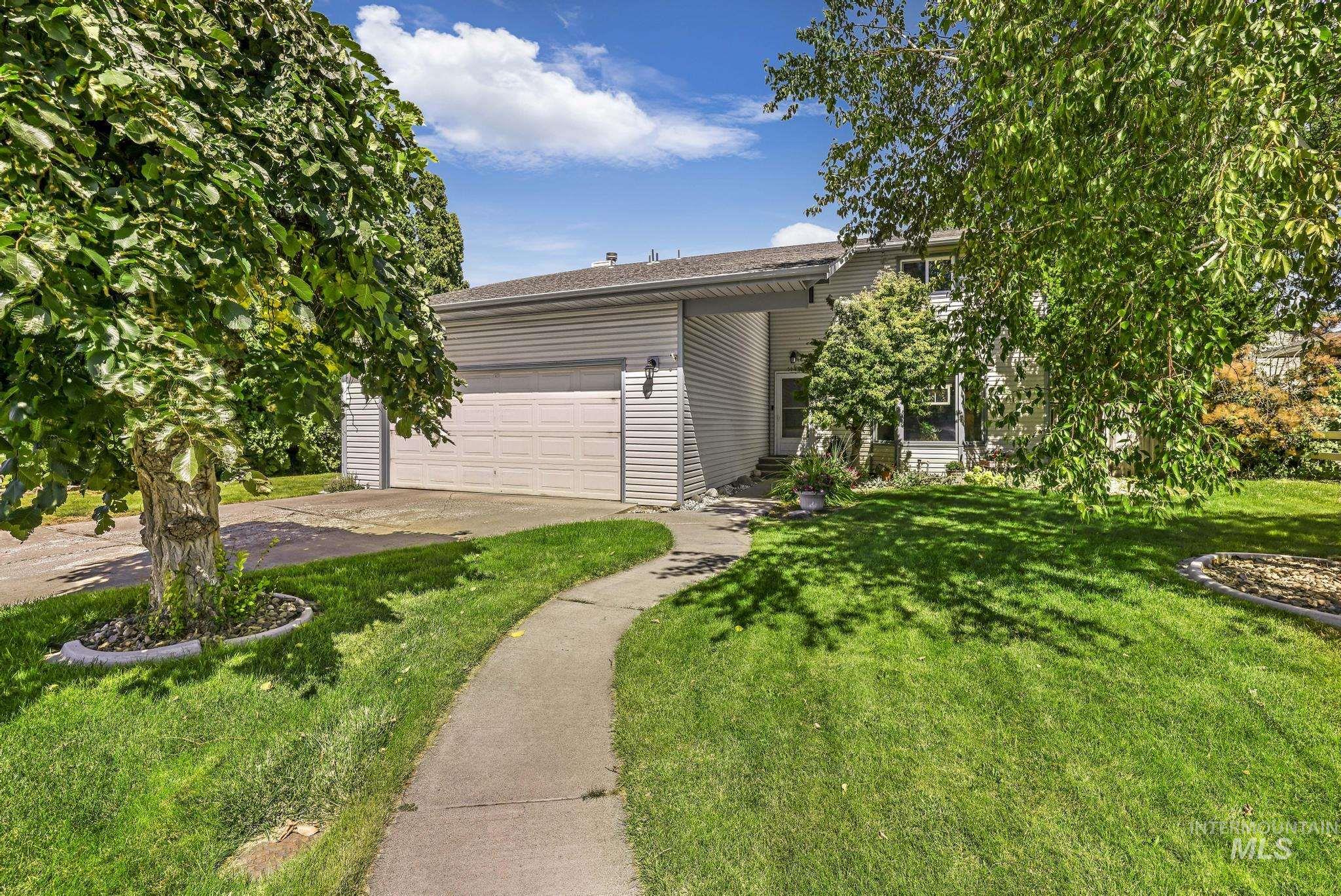 1148 Blake Street N Property Photo 1