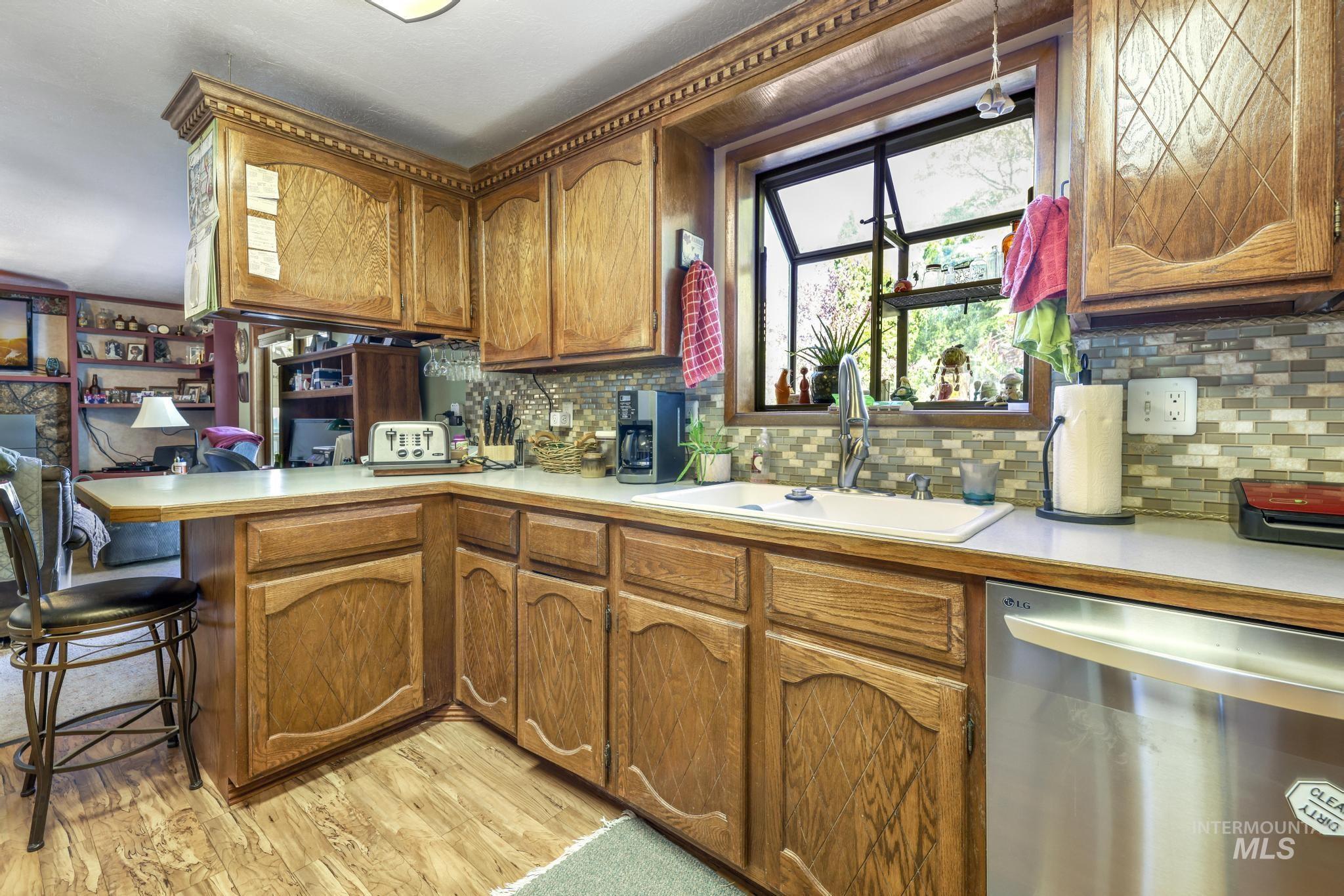 1148 Blake Street N Property Photo 7