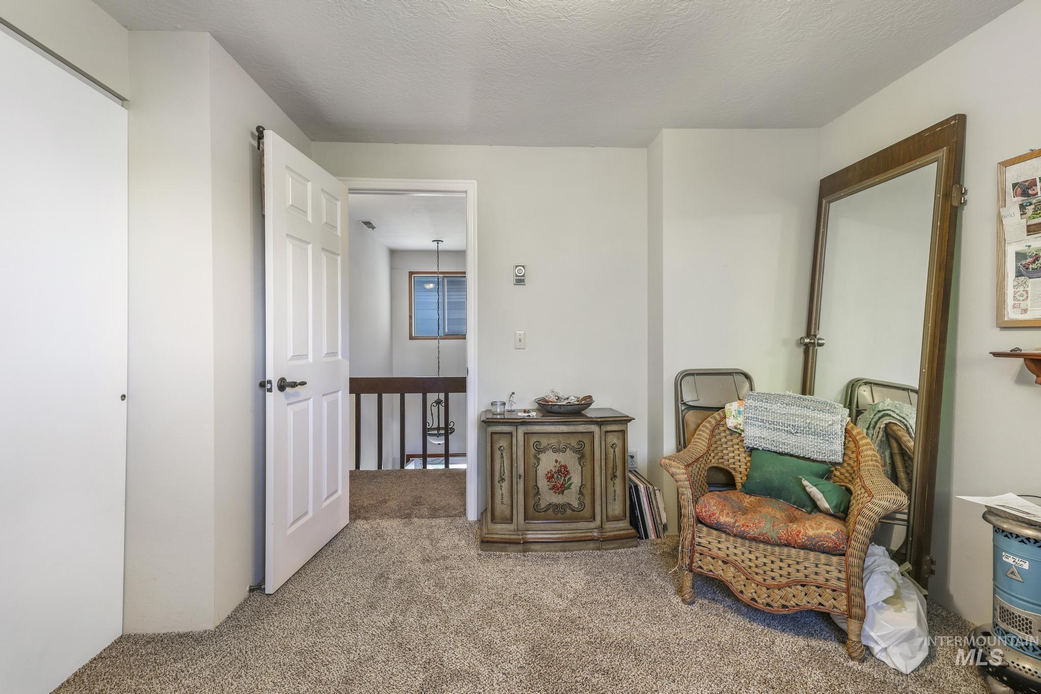1148 Blake Street N Property Photo 14