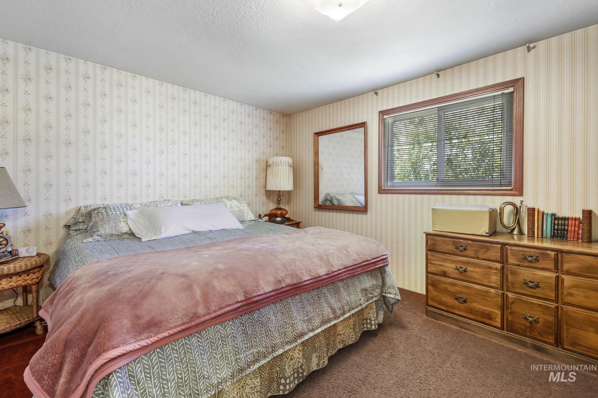 1148 Blake Street N Property Photo 18