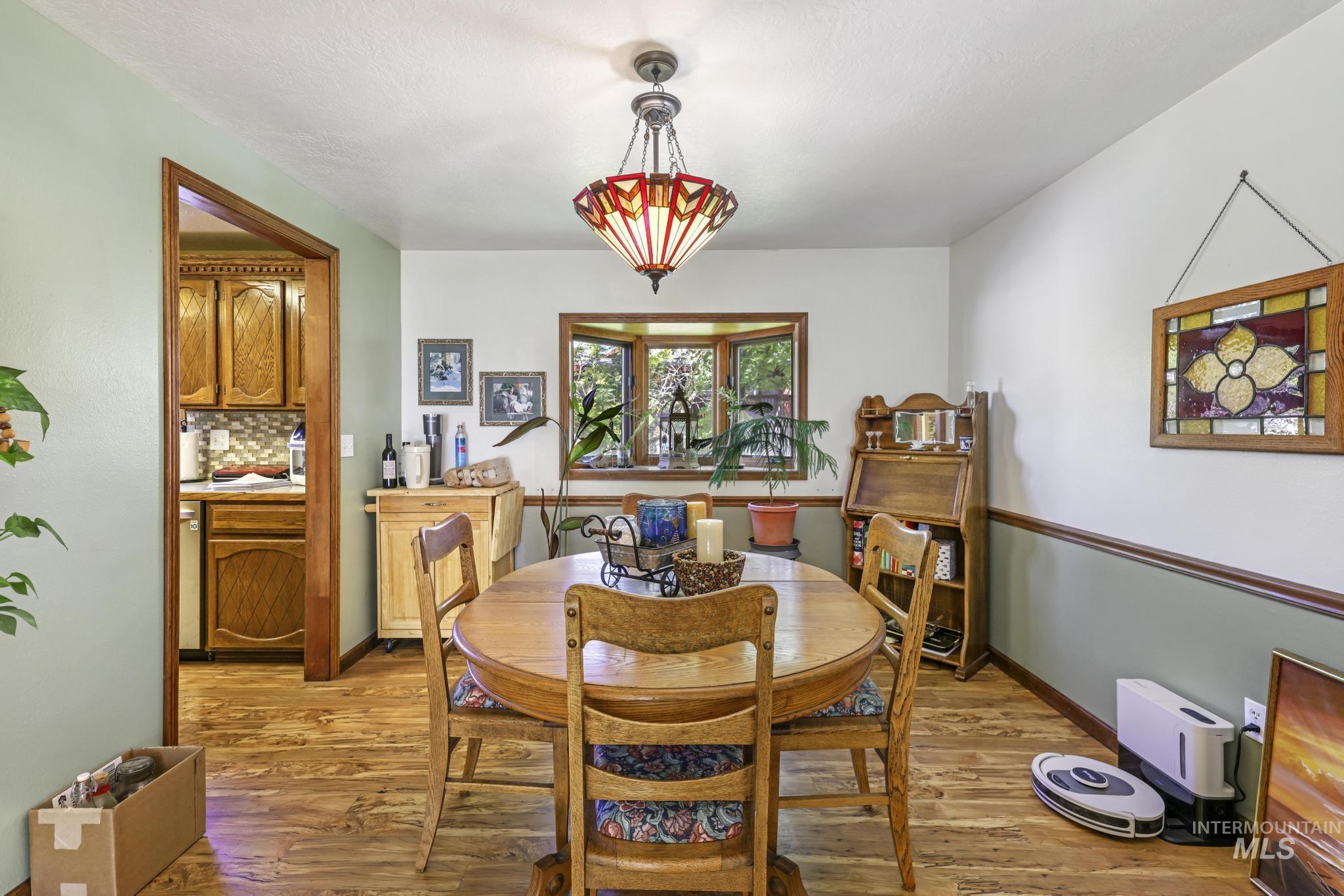 1148 Blake Street N Property Photo 27