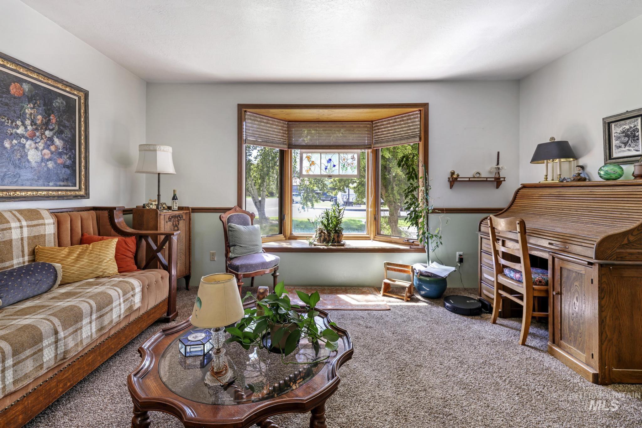 1148 Blake Street N Property Photo 28
