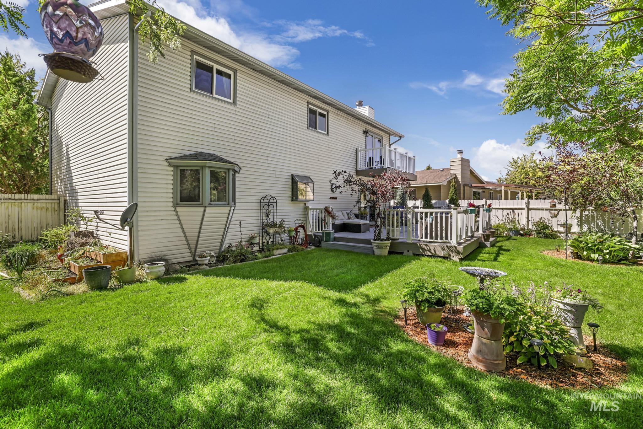 1148 Blake Street N Property Photo 31
