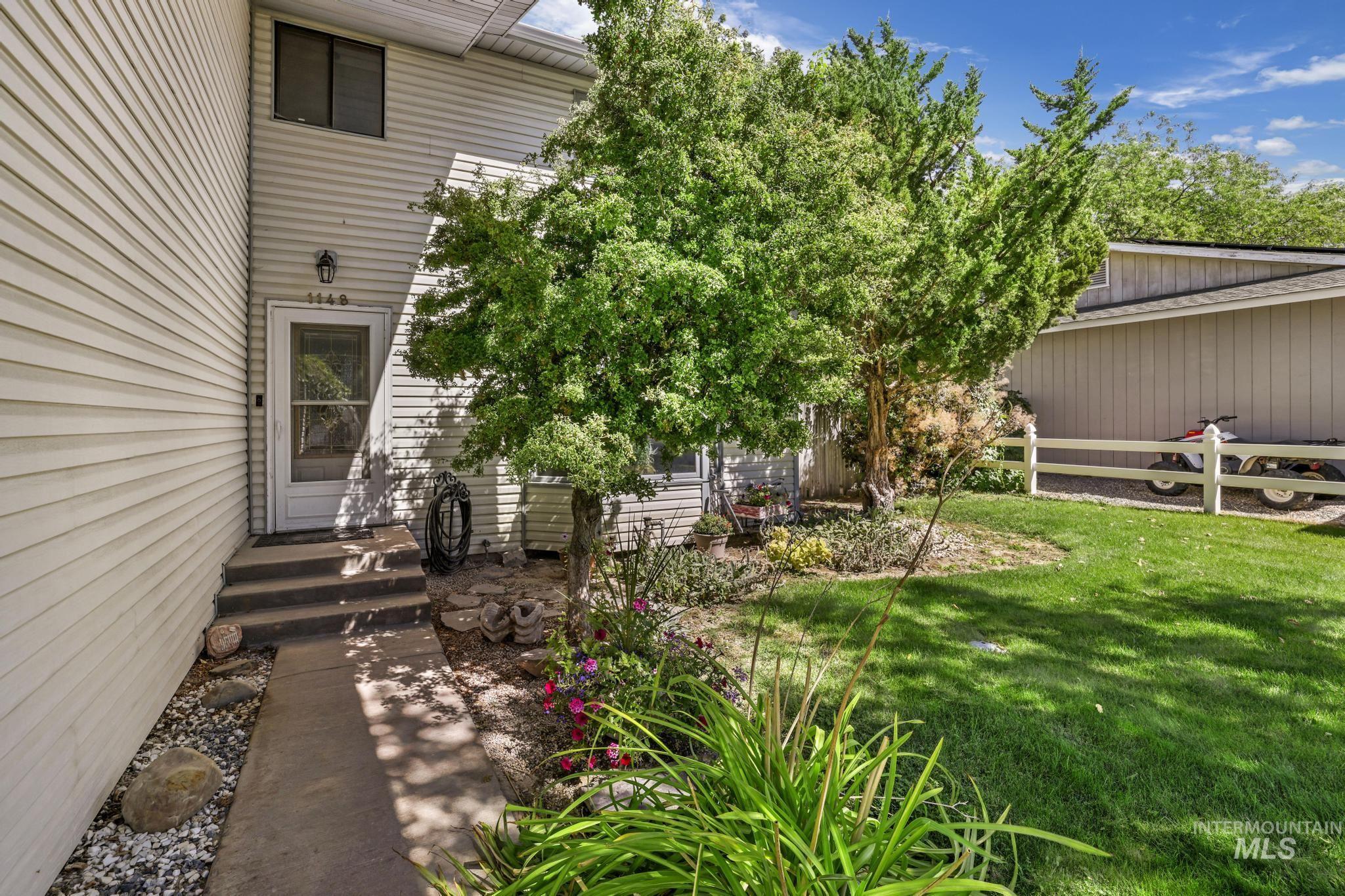 1148 Blake Street N Property Photo 32