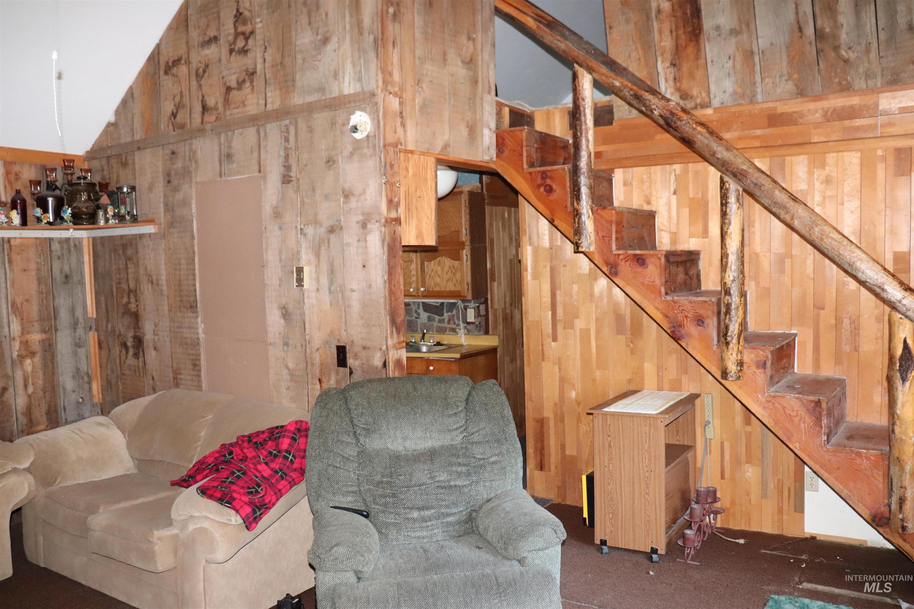 1294 Shore Dr Property Photo 15