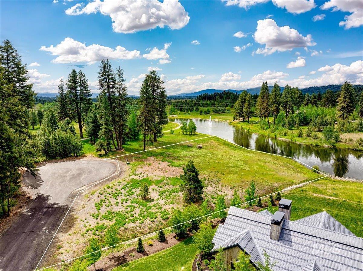 3654 & 3658 Annie Pond Ct Property Photo 4
