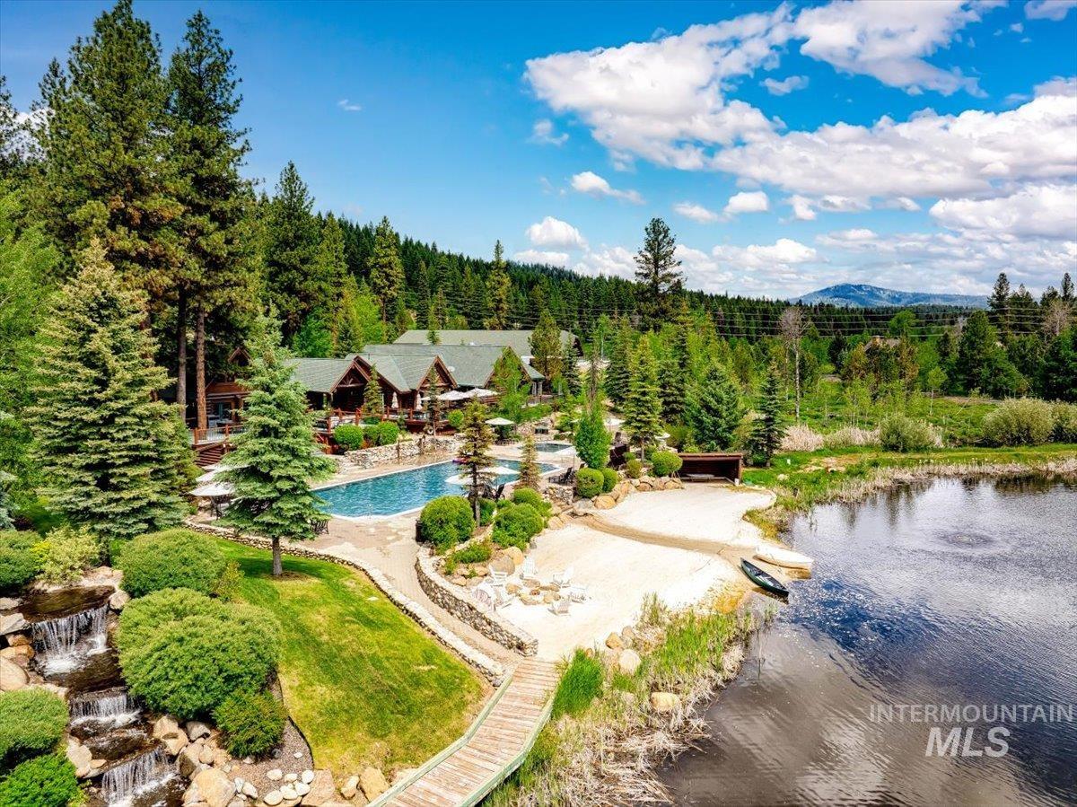 3654 & 3658 Annie Pond Ct Property Photo 19
