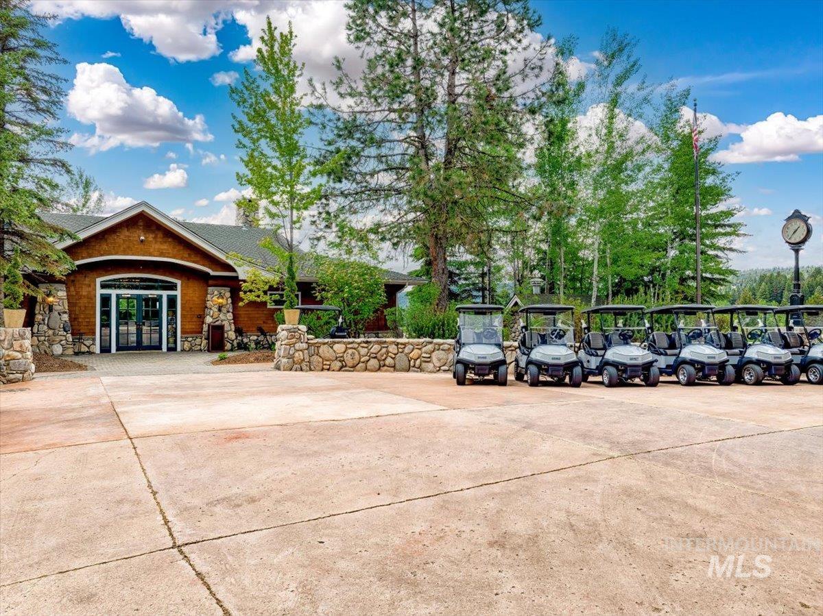 3654 & 3658 Annie Pond Ct Property Photo 24