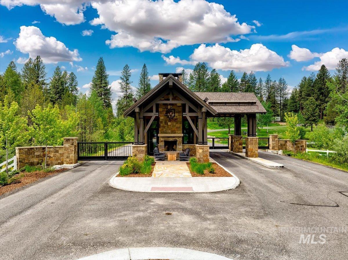 3654 & 3658 Annie Pond Ct Property Photo 27