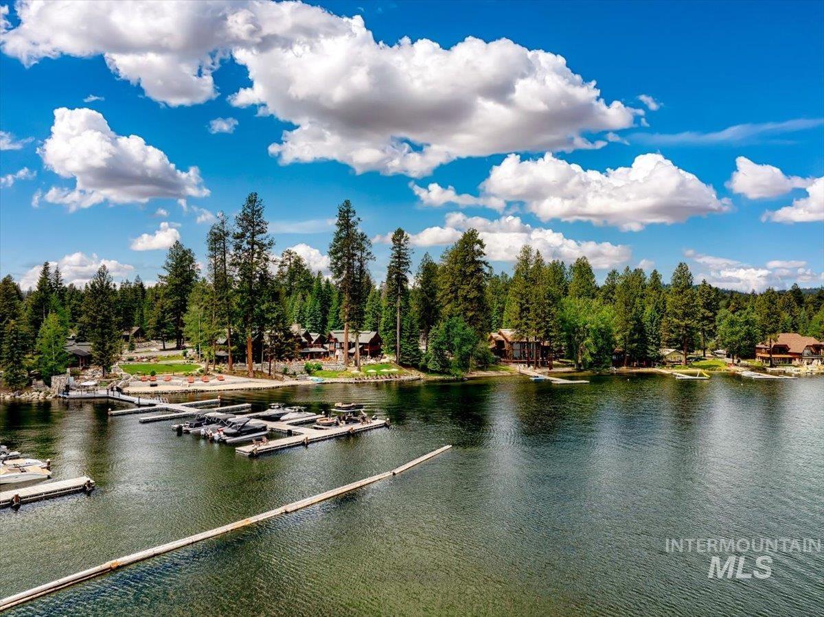 3654 & 3658 Annie Pond Ct Property Photo 33