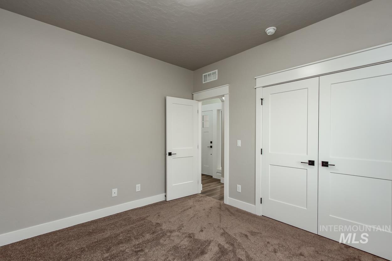 24430 Cowboy Ln Property Photo 16