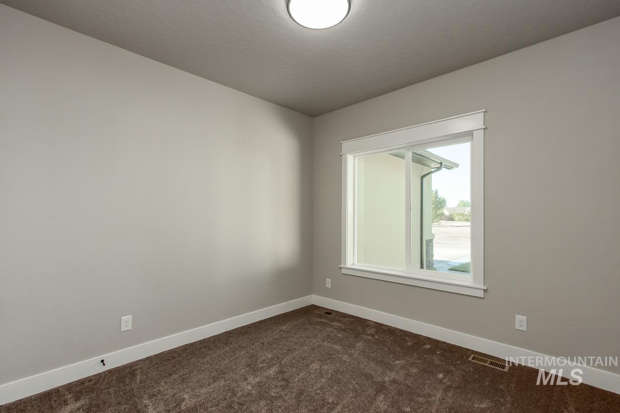 24430 Cowboy Ln Property Photo 18