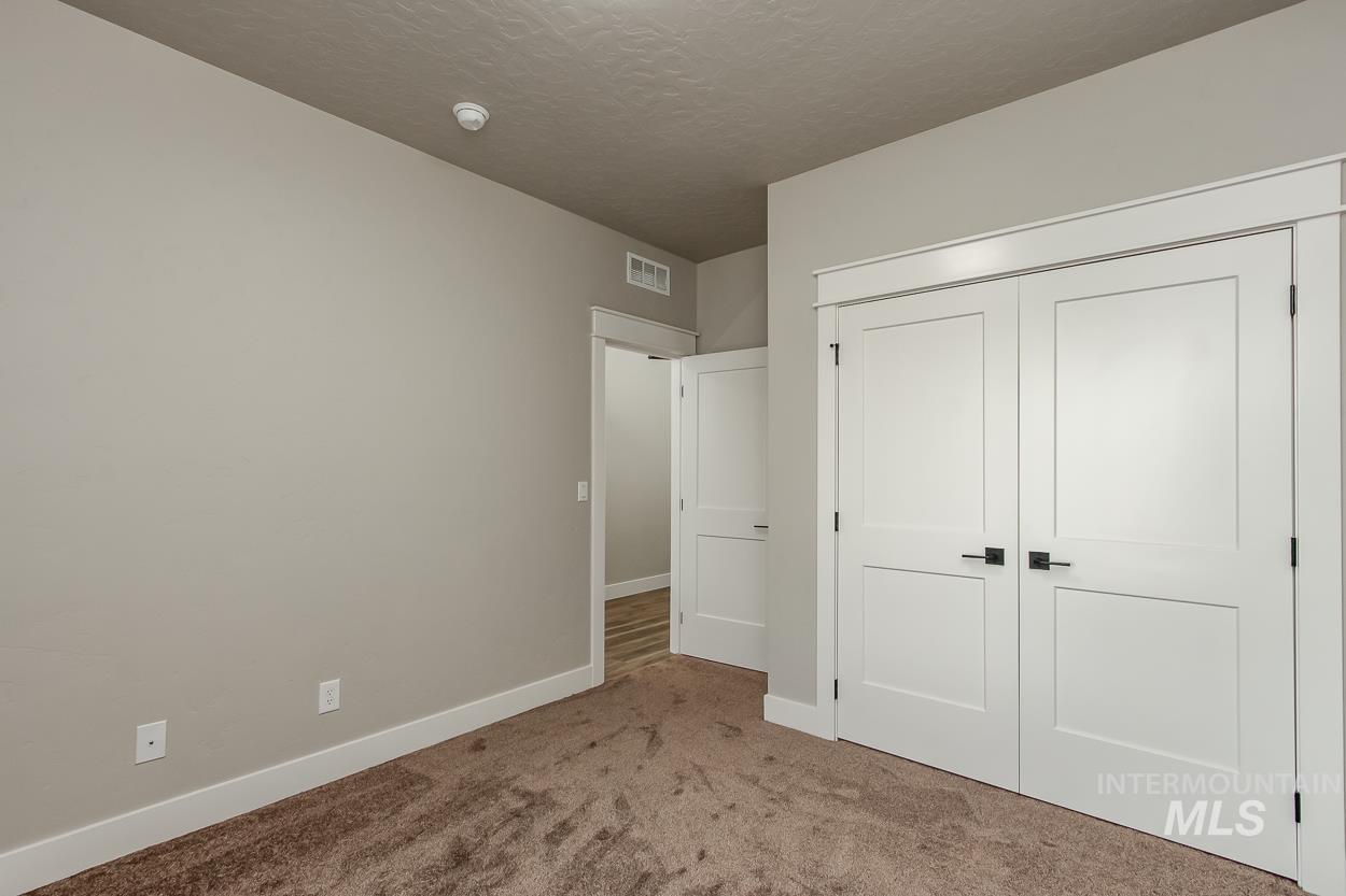 24430 Cowboy Ln Property Photo 19