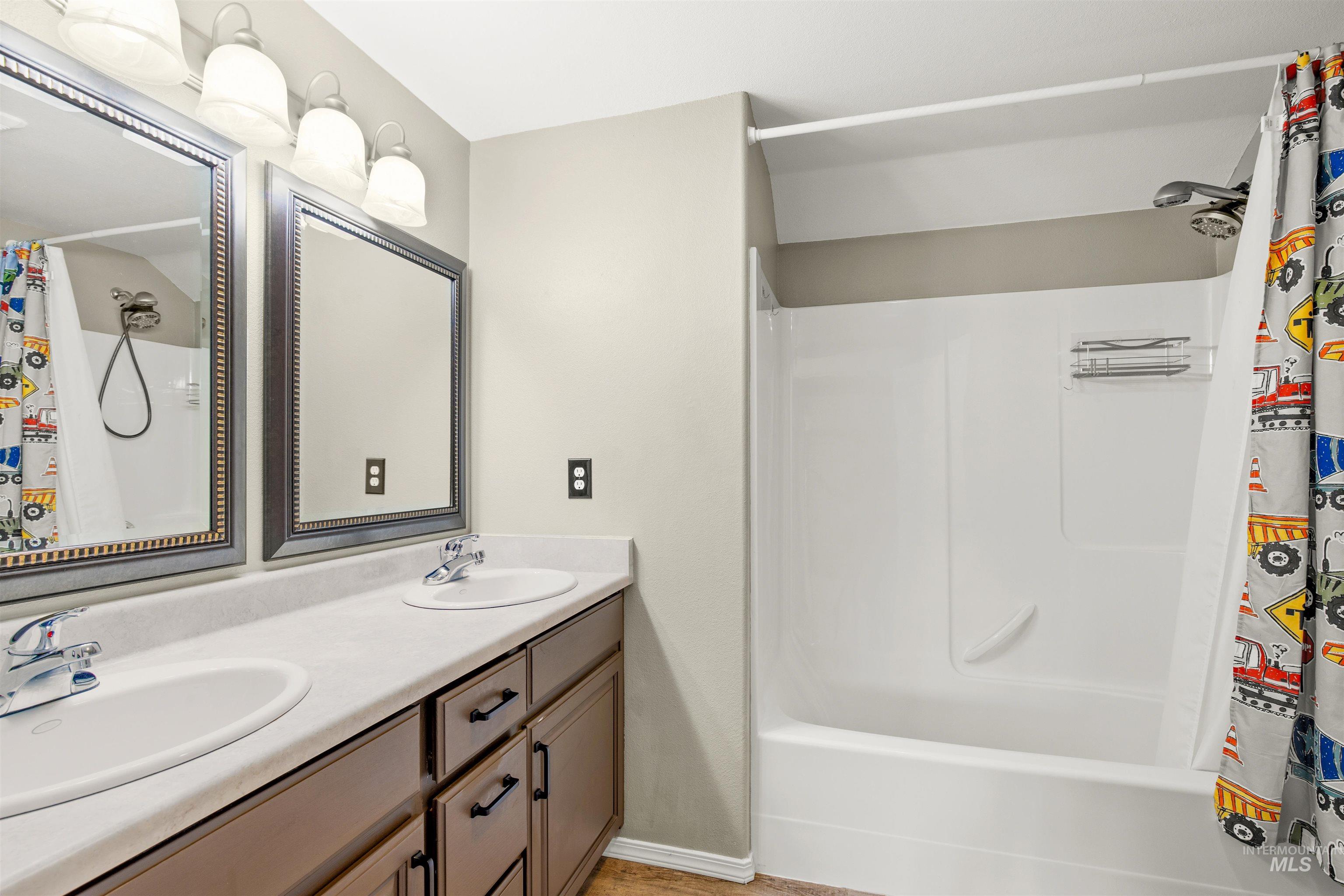 829 Crest Drive Property Photo 24