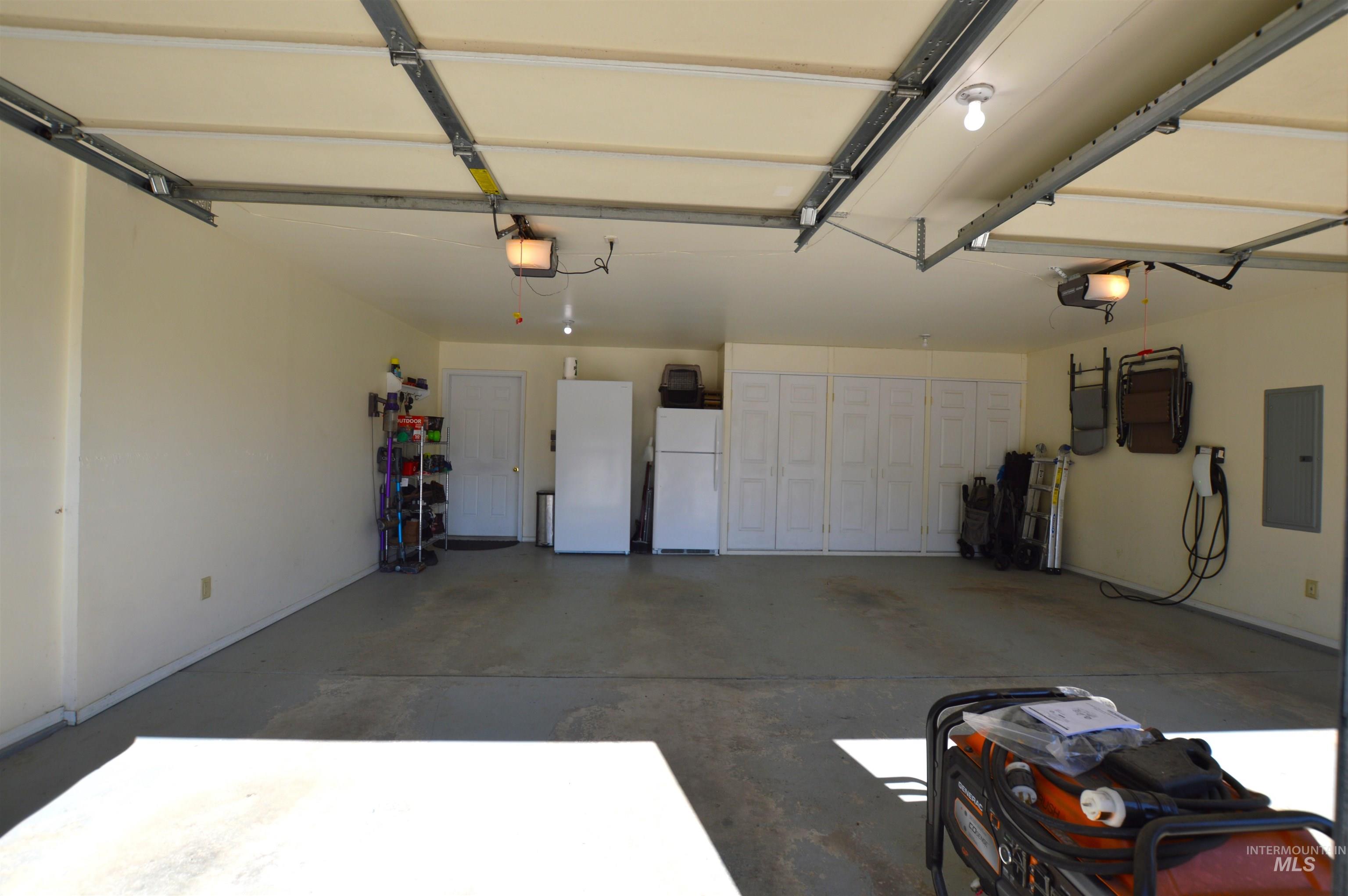 829 Crest Drive Property Photo 42