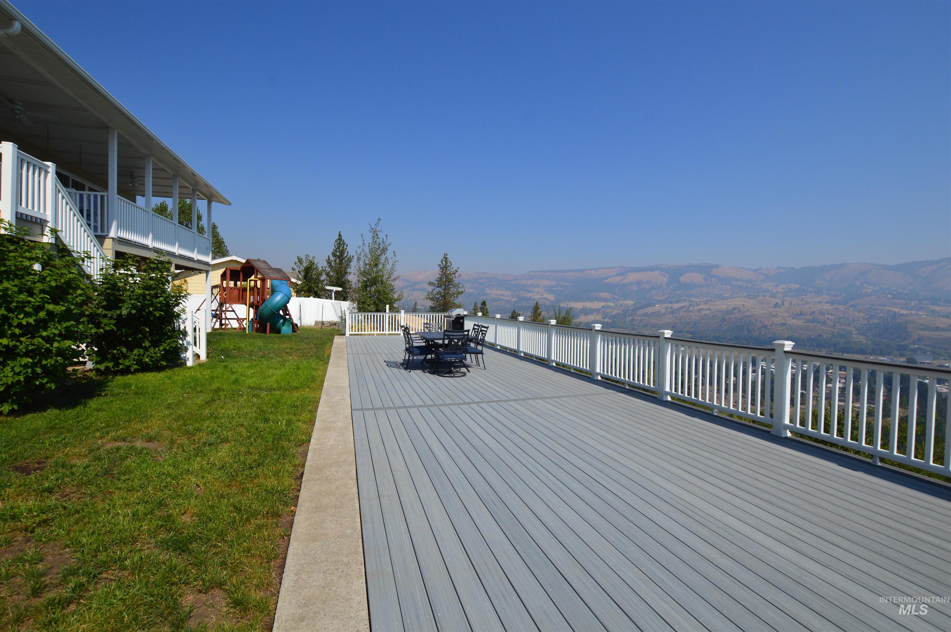 829 Crest Drive Property Photo 46