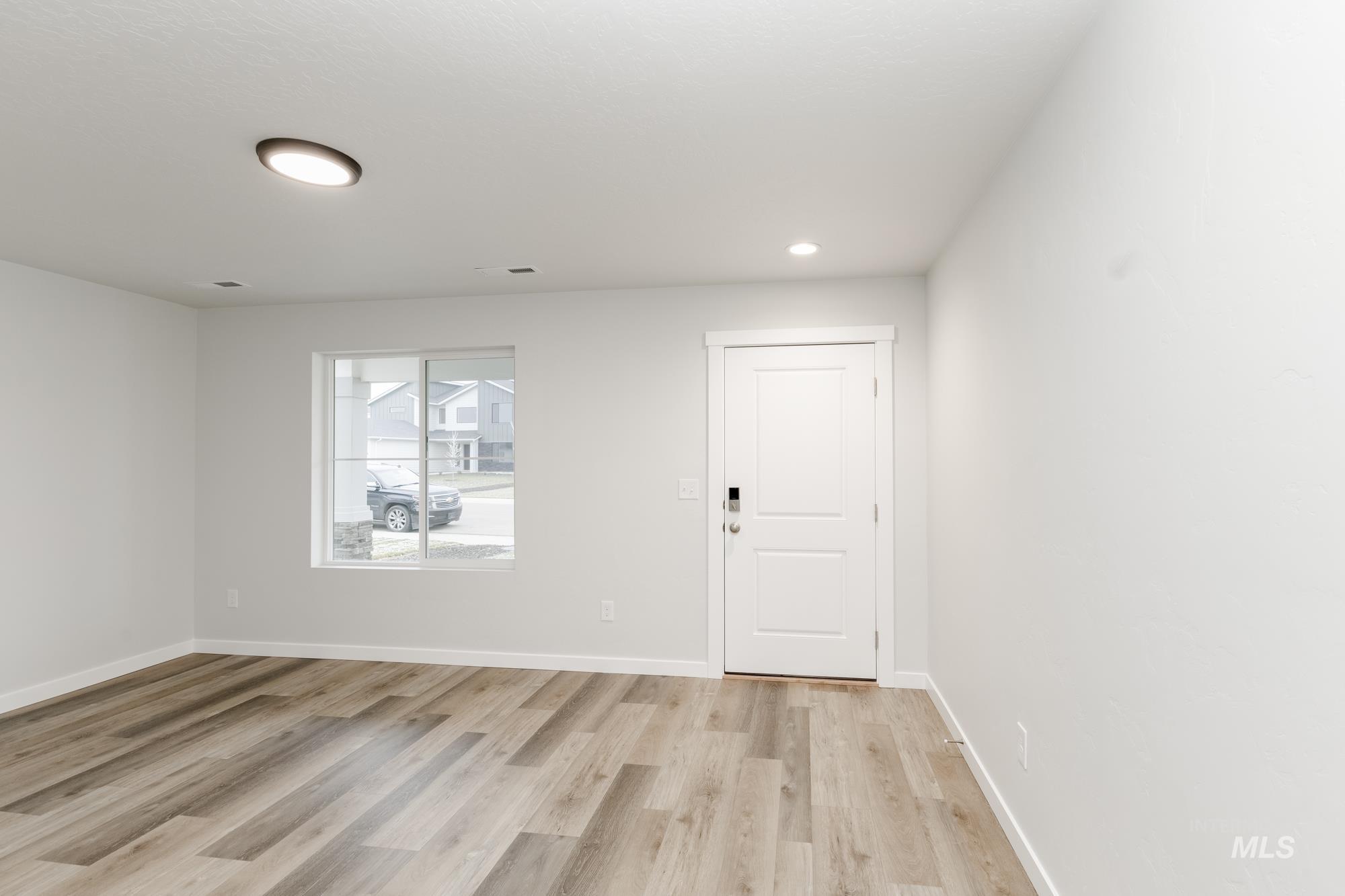 11731 W Mountain Iris St Property Photo 2