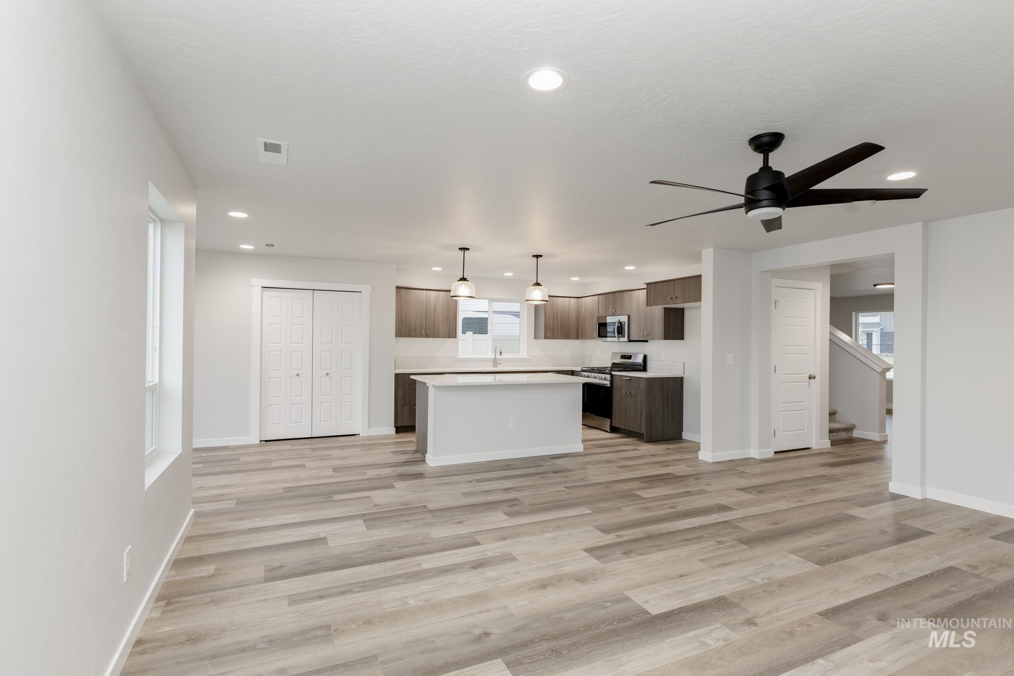 11731 W Mountain Iris St Property Photo 8