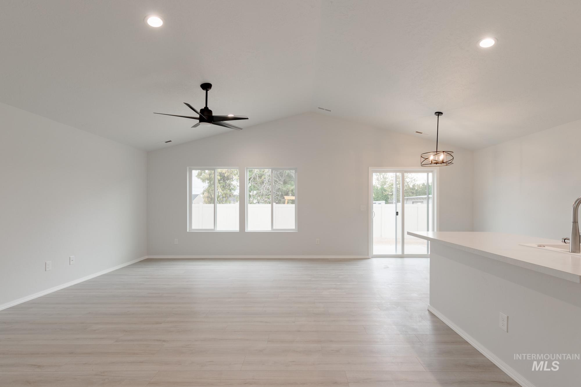 12943 Ashfield St Property Photo 3
