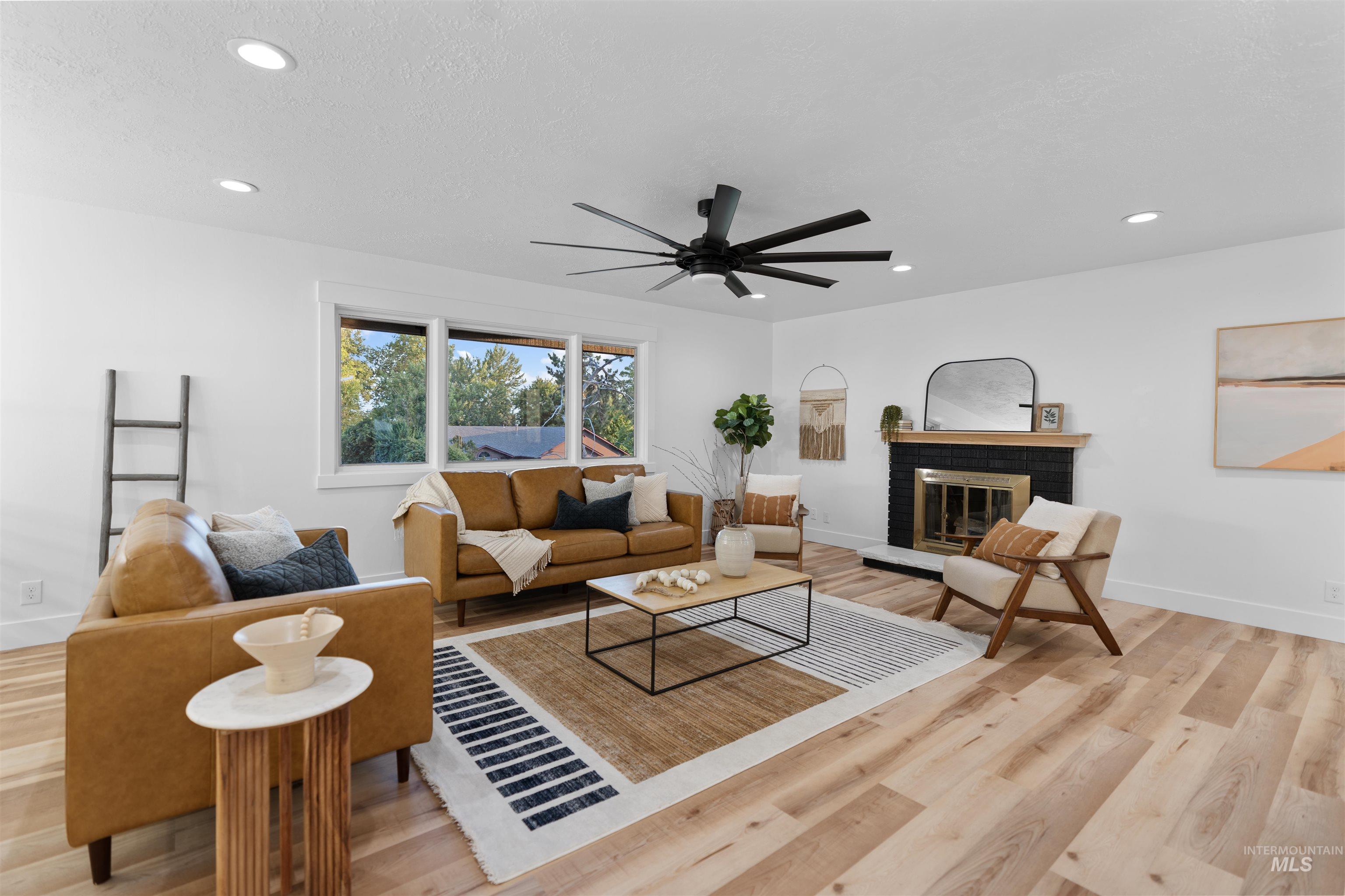 4920 W Hillside Ave. Property Photo 11