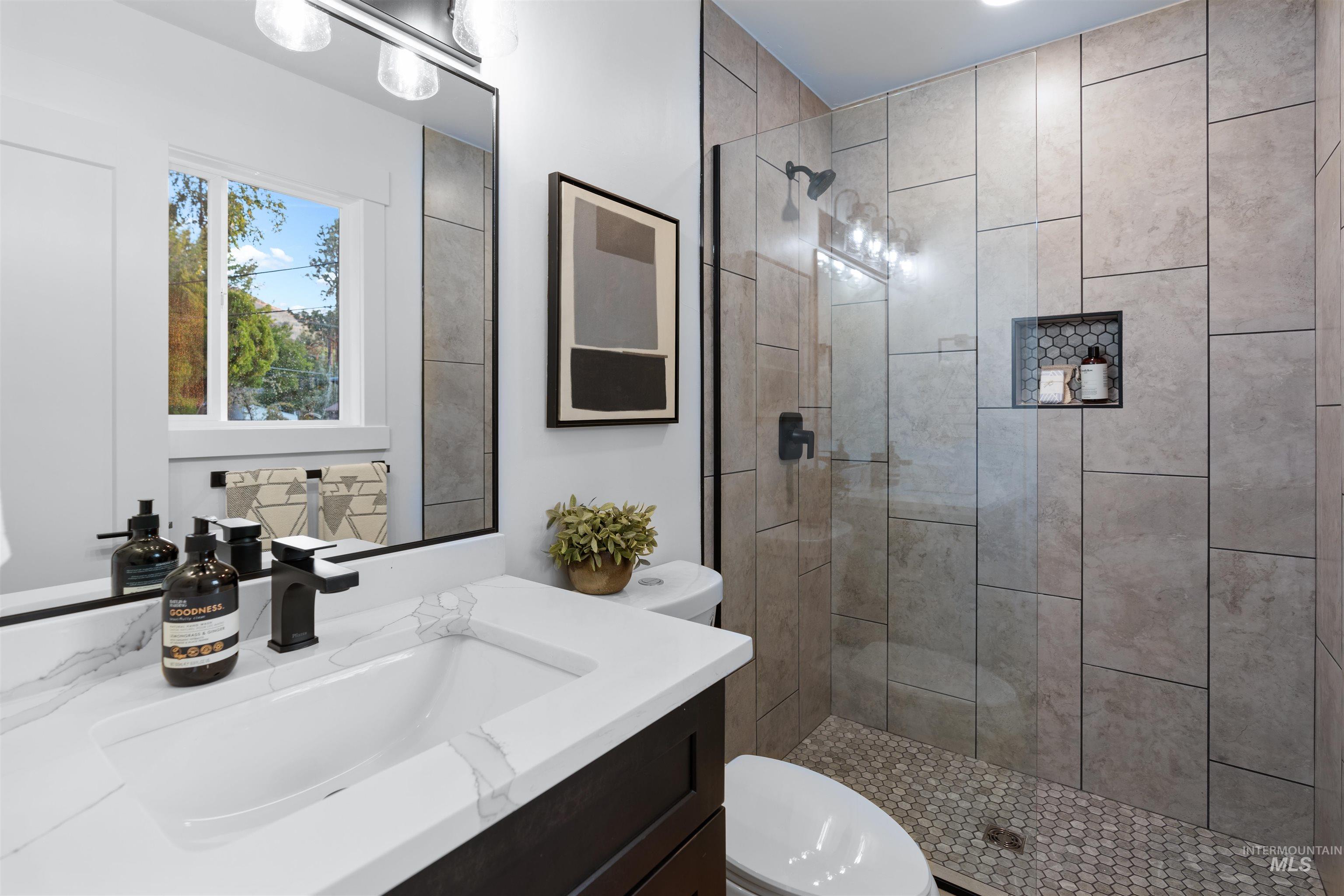 4920 W Hillside Ave. Property Photo 18