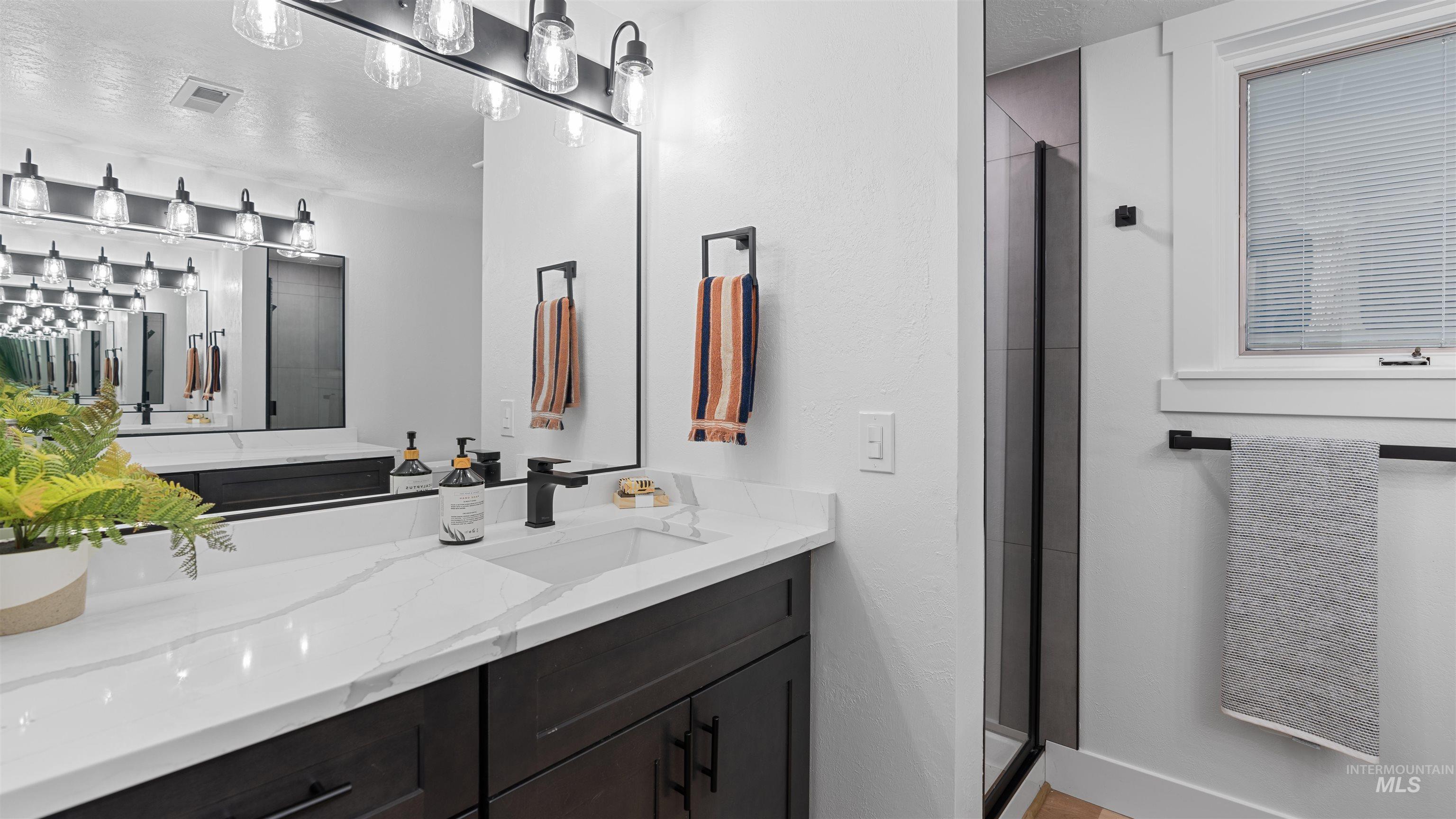 4920 W Hillside Ave. Property Photo 19
