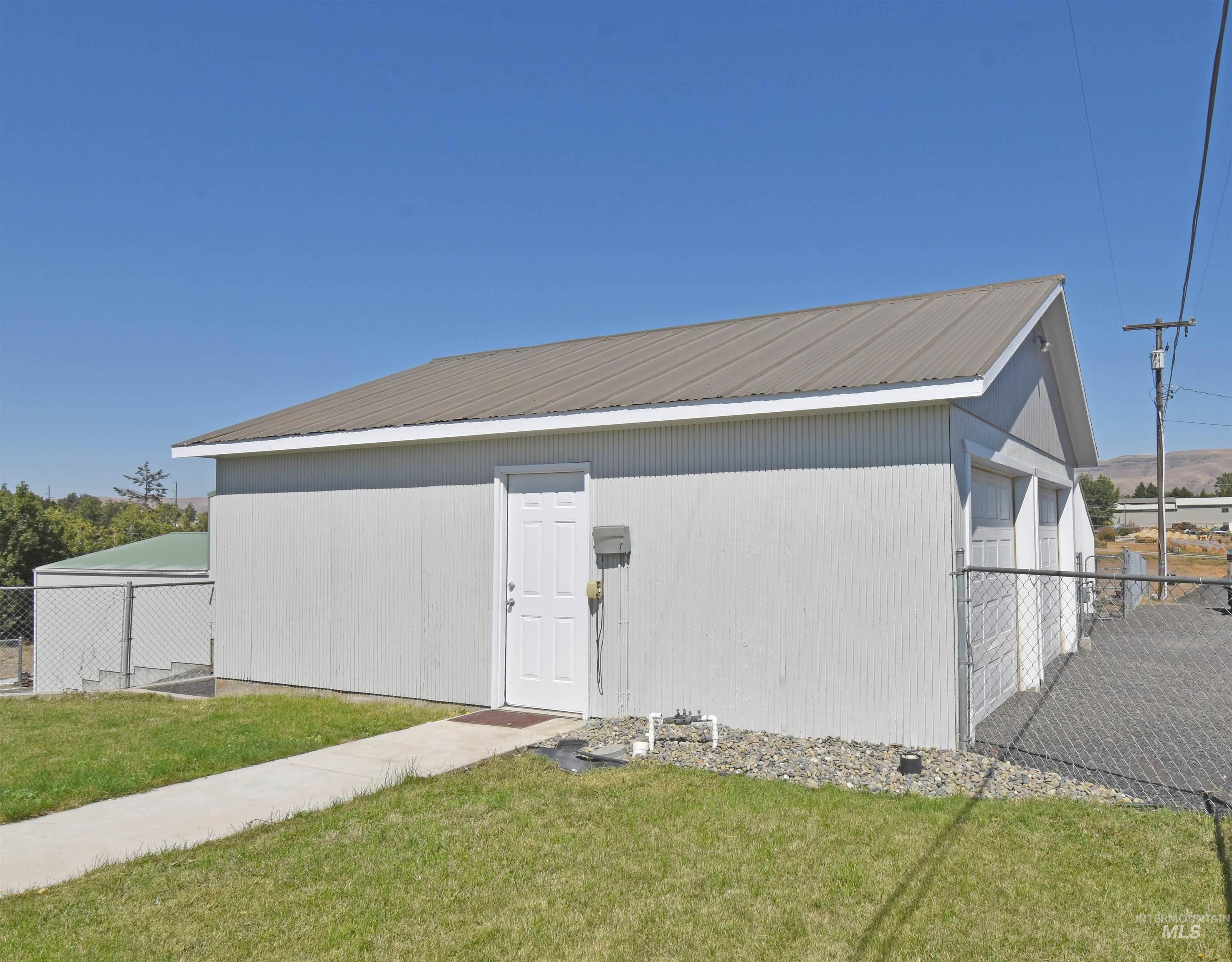 2342-2344 19th Street Property Photo 4