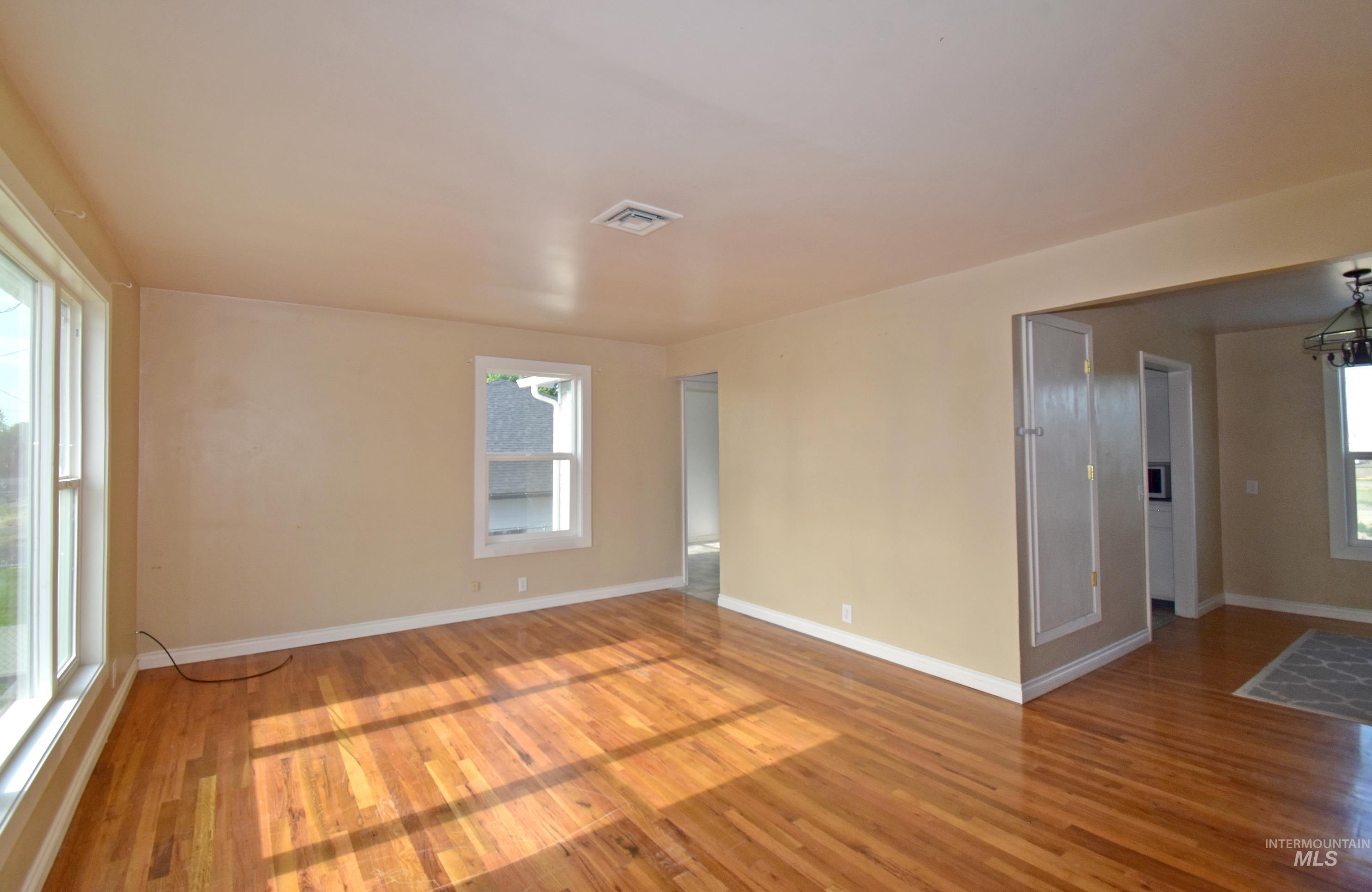 2342-2344 19th Street Property Photo 8