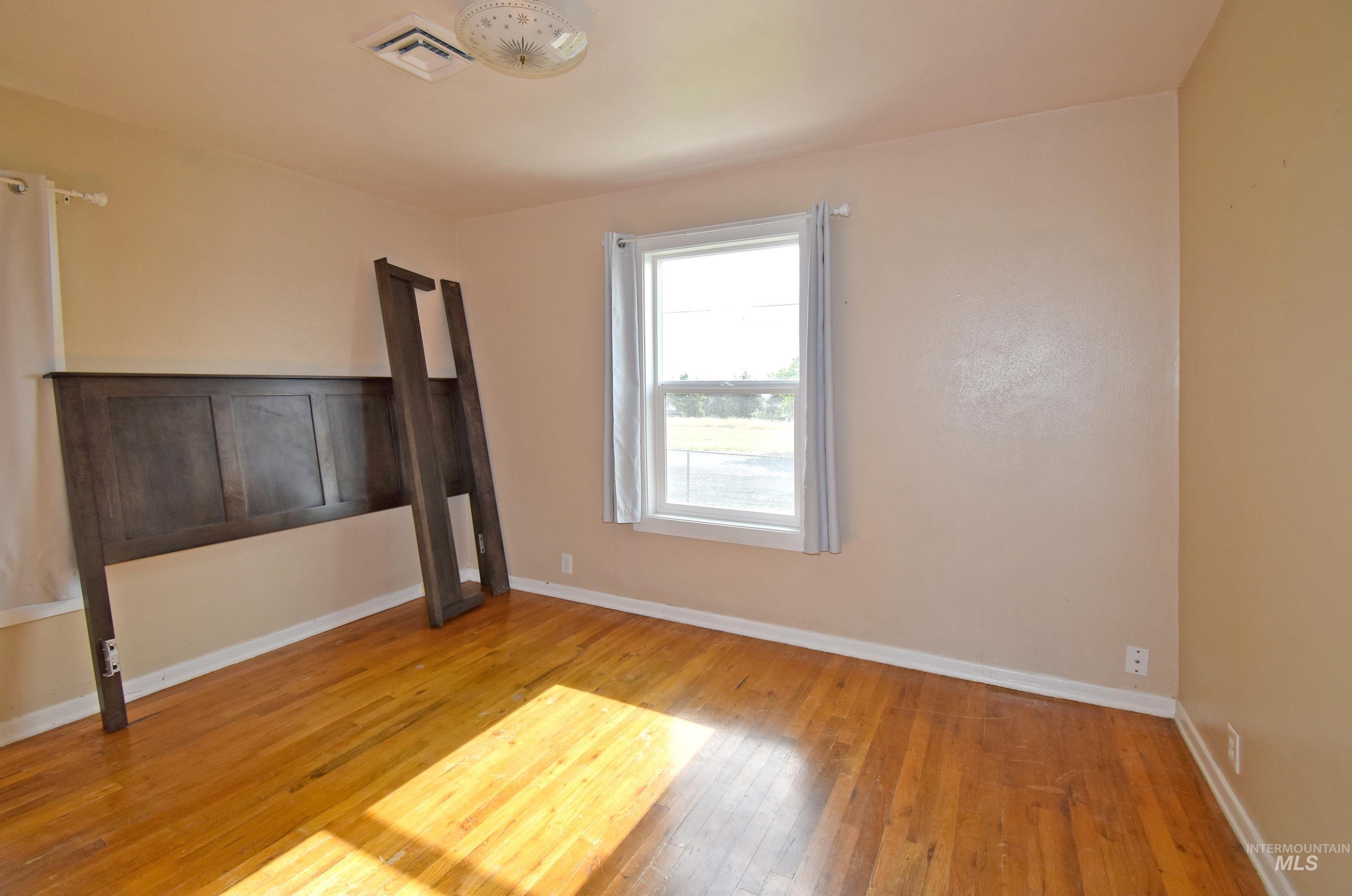 2342-2344 19th Street Property Photo 23